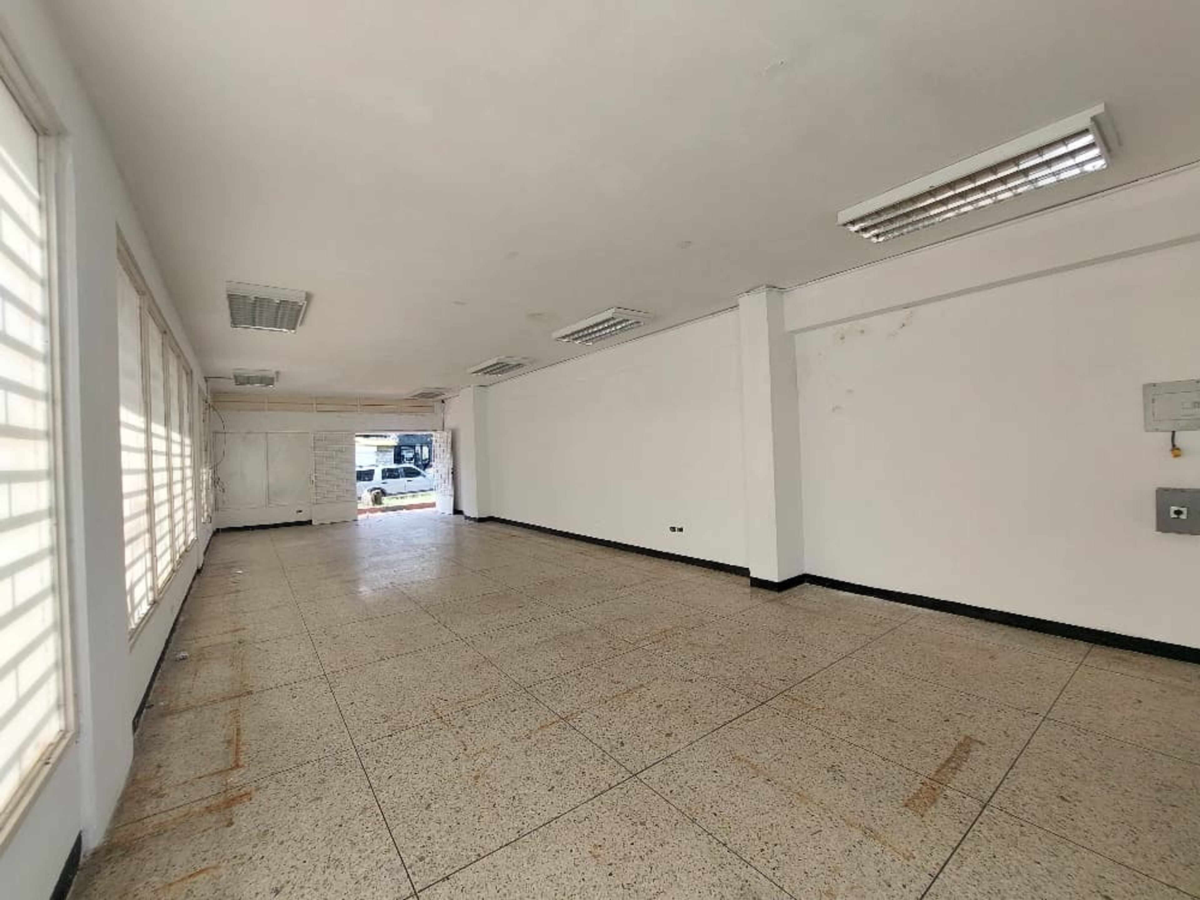 Local comercial en Barrio Obrero, San Cristóbal — foto 2