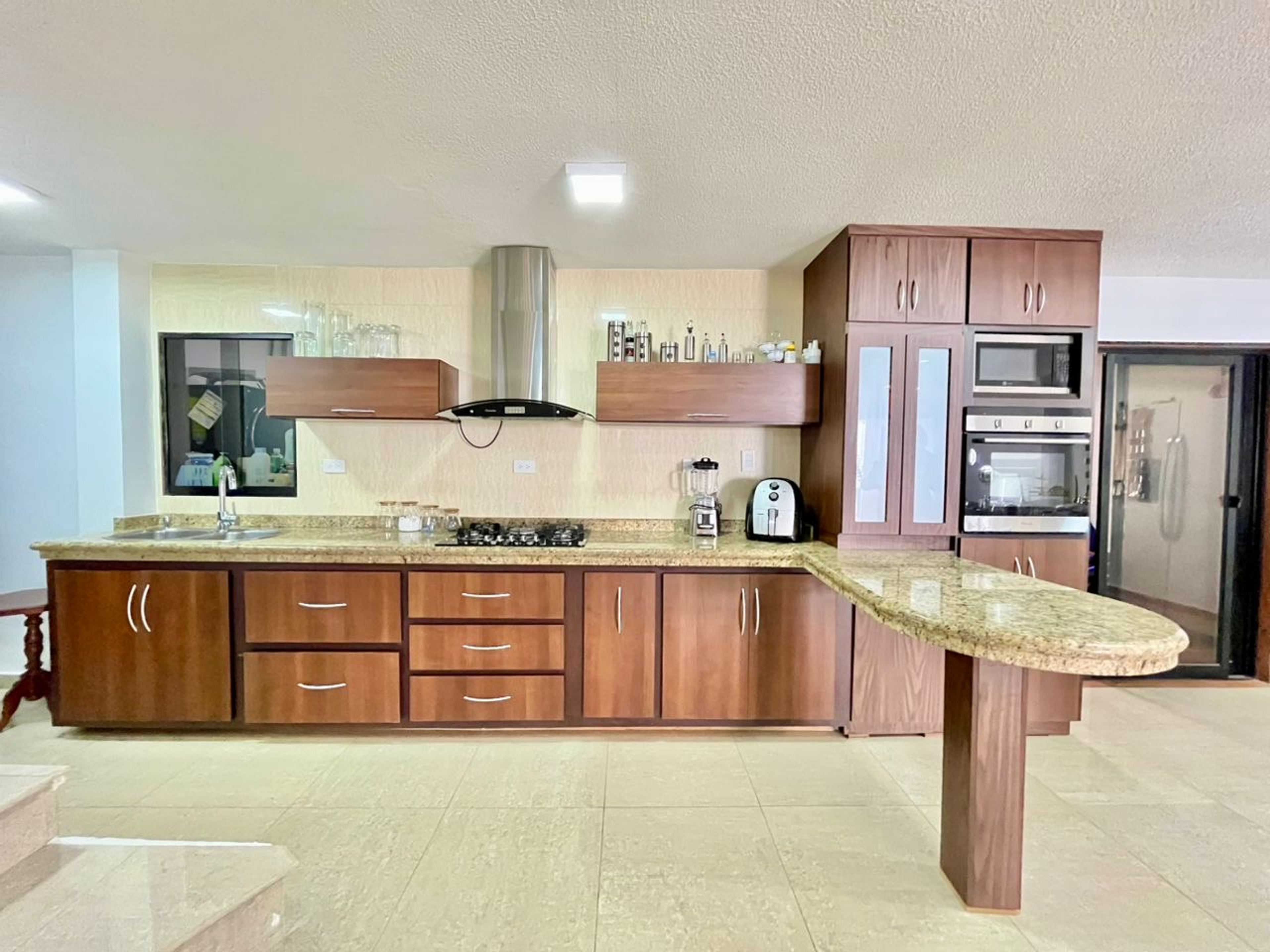 Casa en Pueblo Nuevo dentro de Urbanización Villa Moreno cerca de Garzón Plus — foto 6
