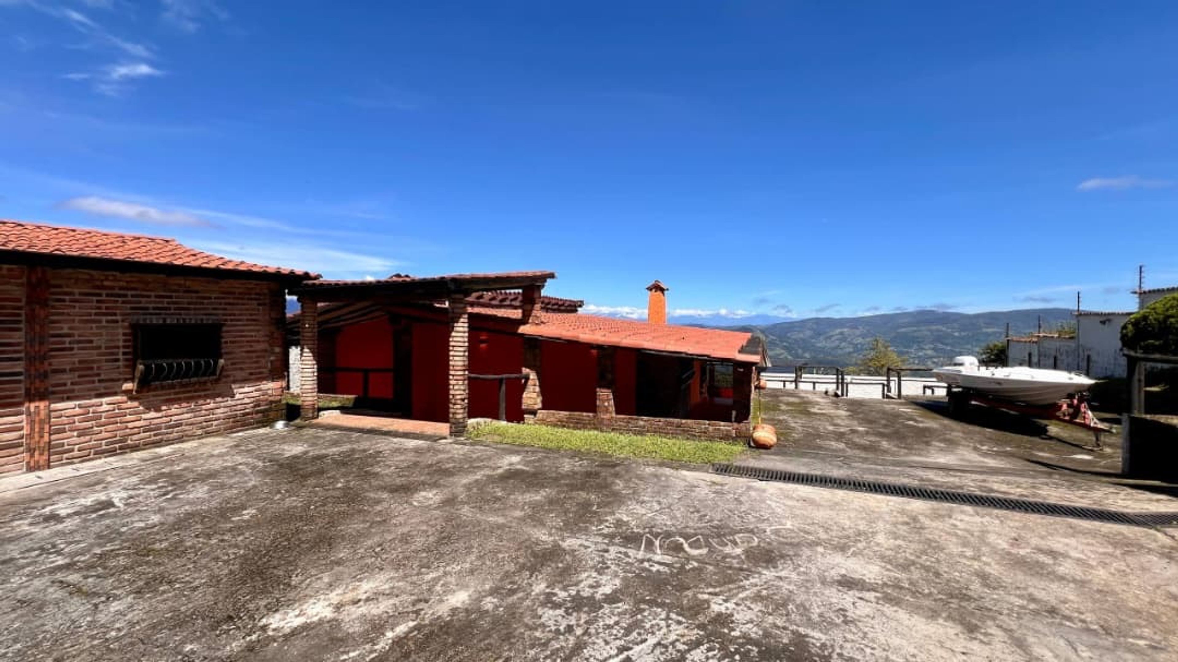 Imponente casa de campo de 4.926 m² en Loma del Viento ideal para desarrollo turístico — foto 11