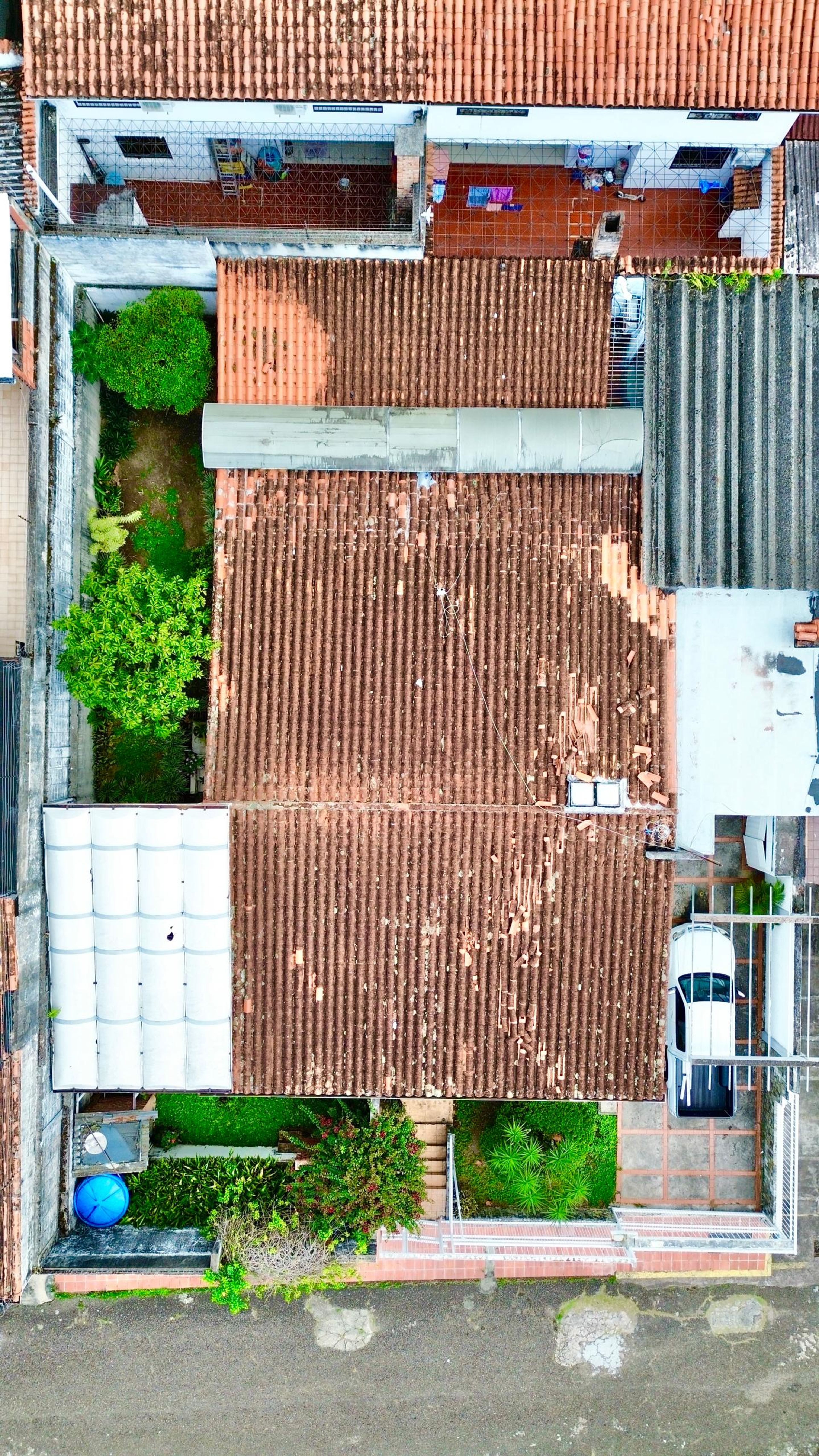 Casa de un solo nivel con amplios jardines y terraza en la Avenida Carabobo — foto 16