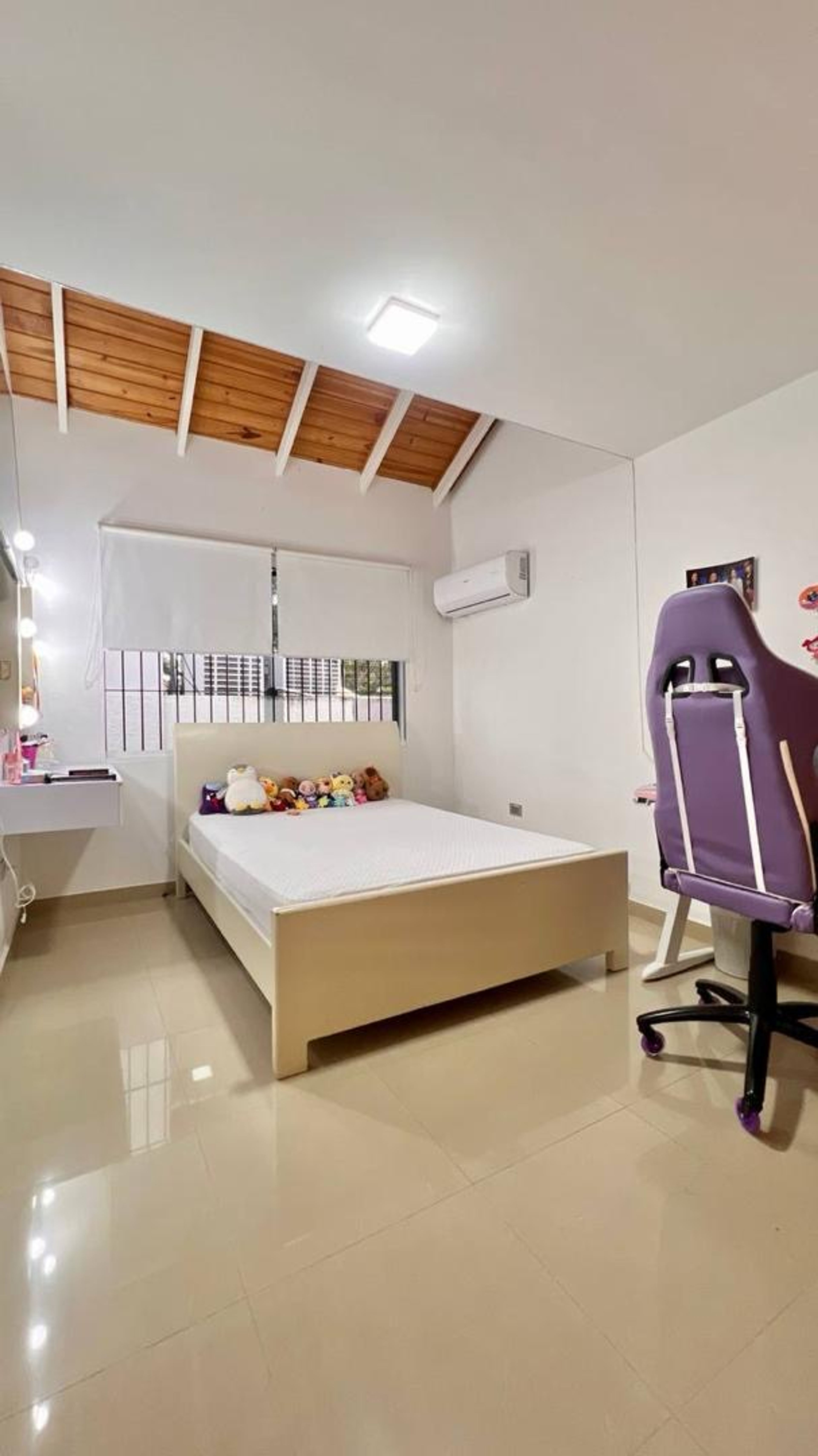 Casa moderna de 3 niveles en Terrazas de Pirineos — foto 7