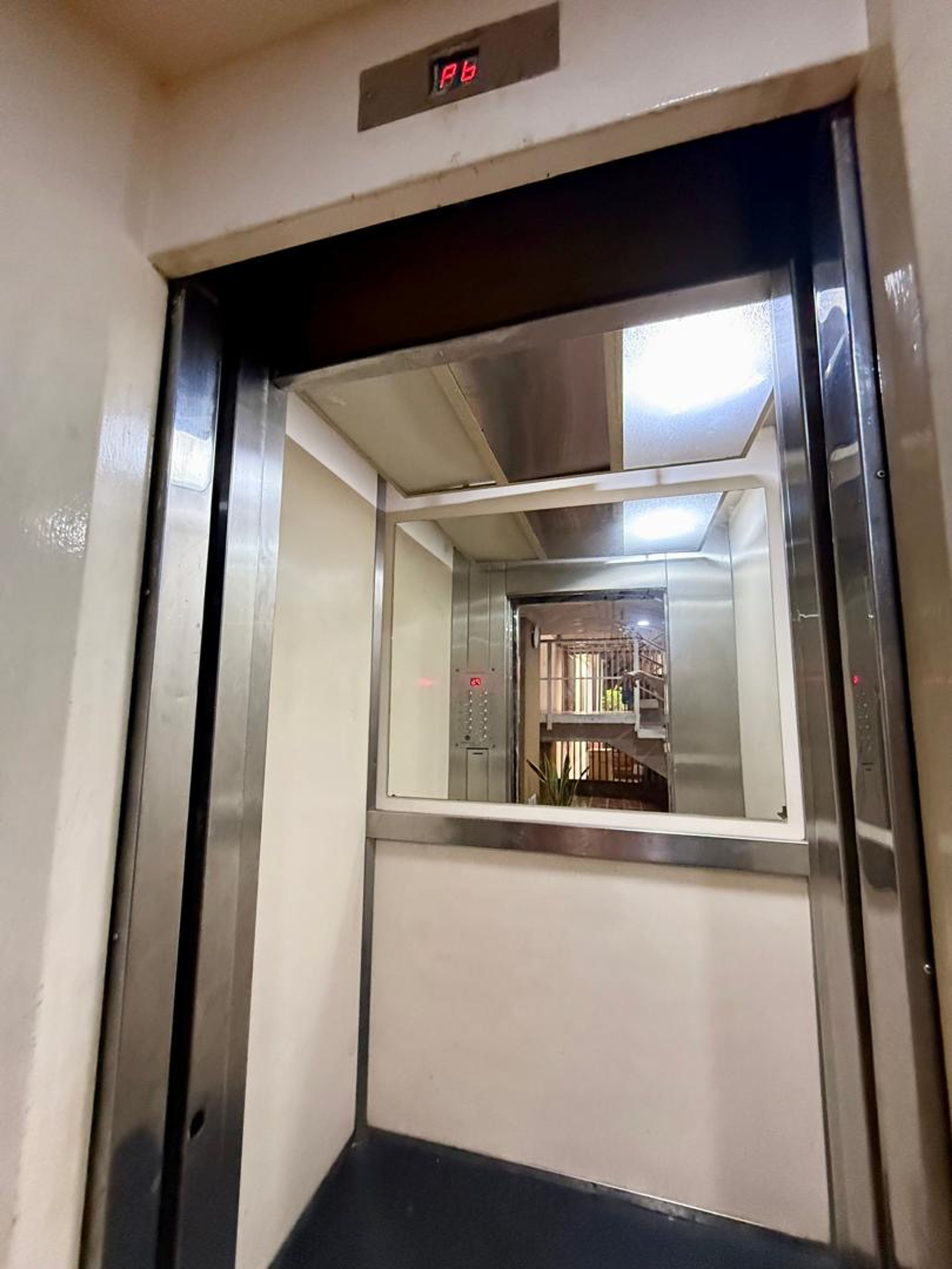 Apartamento funcional  en Residencias Los Cedros — foto 3