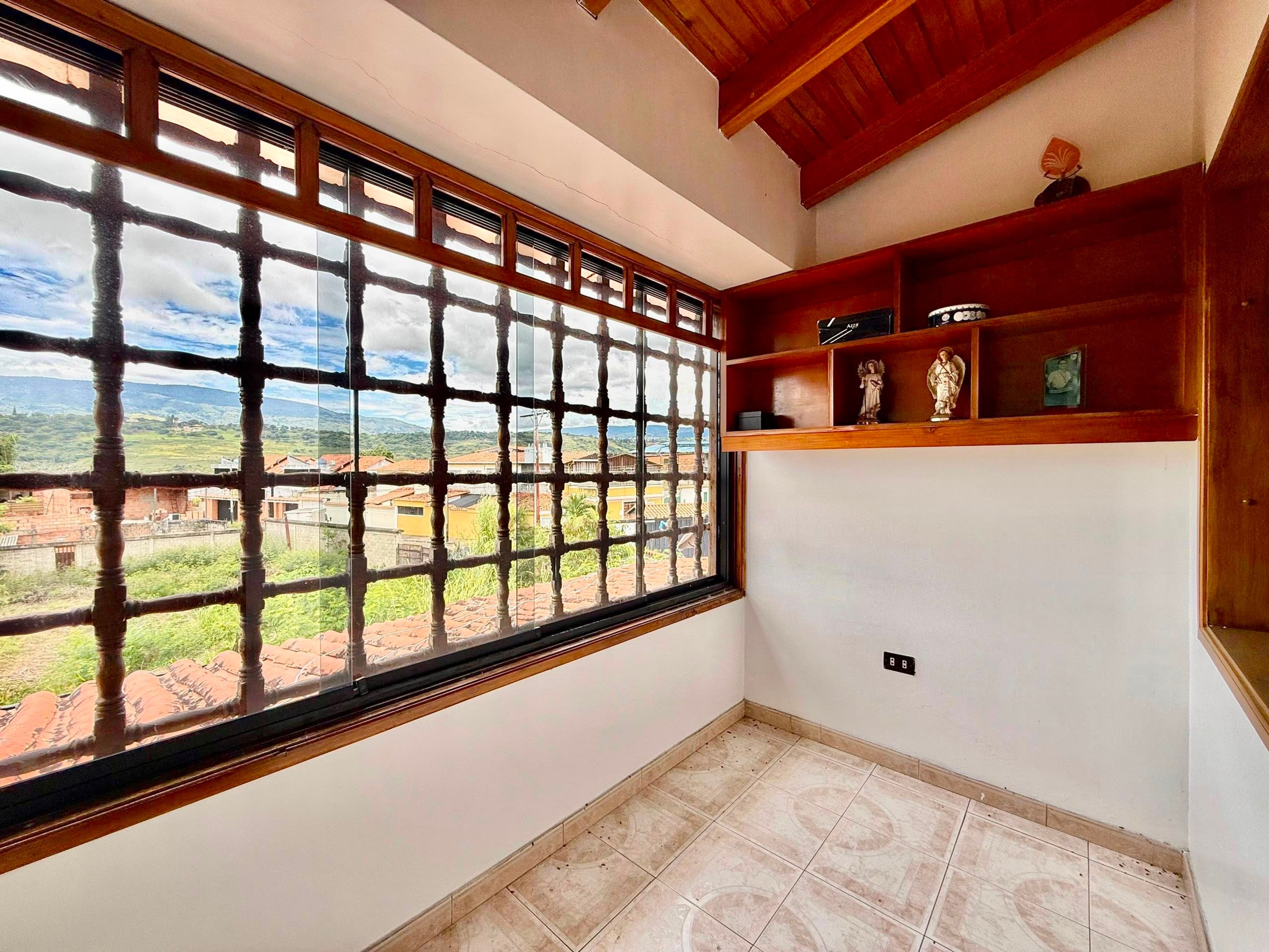 Casa en Urb. Treboleña con área social y parrillera — foto 8