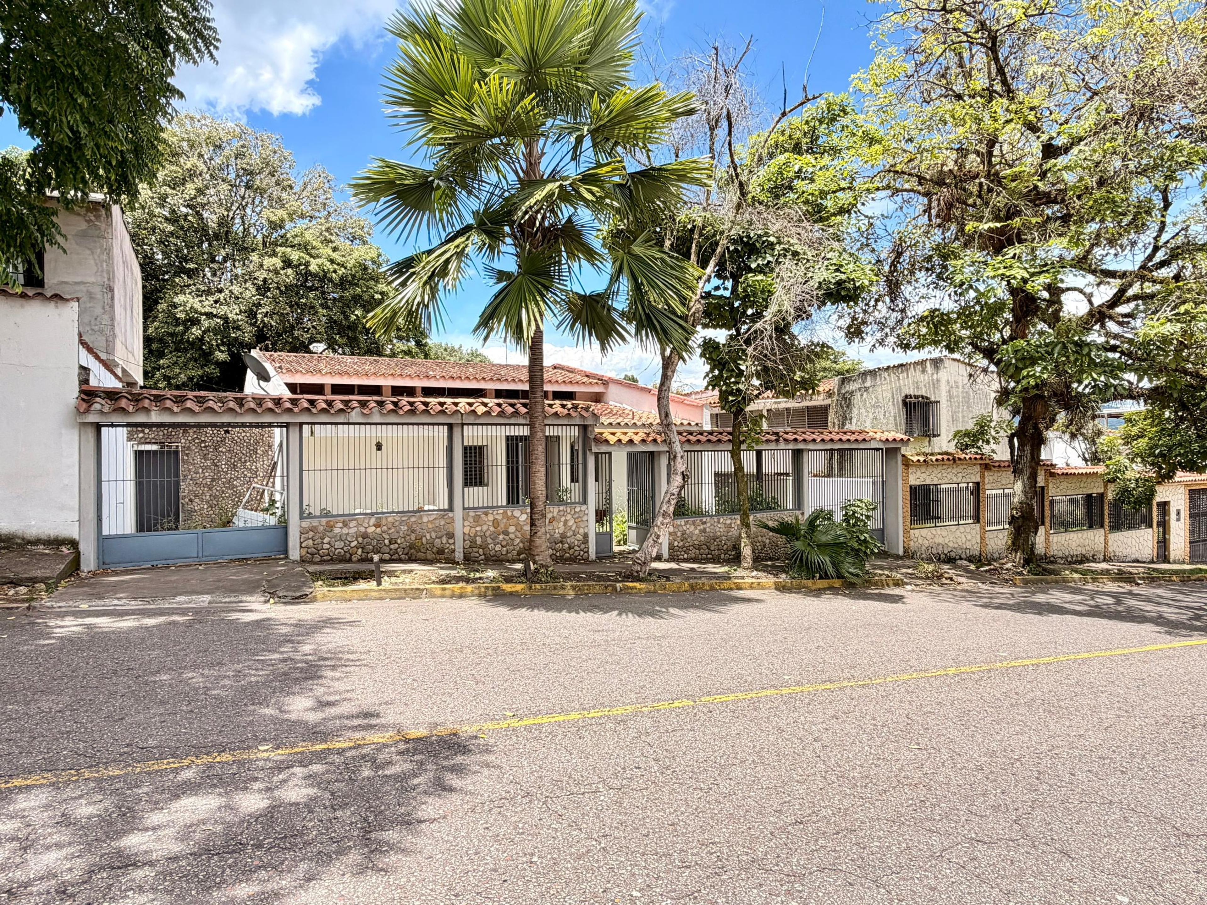 Casa con amplia terraza trasera en Urb. Nueva Guayana — foto 1