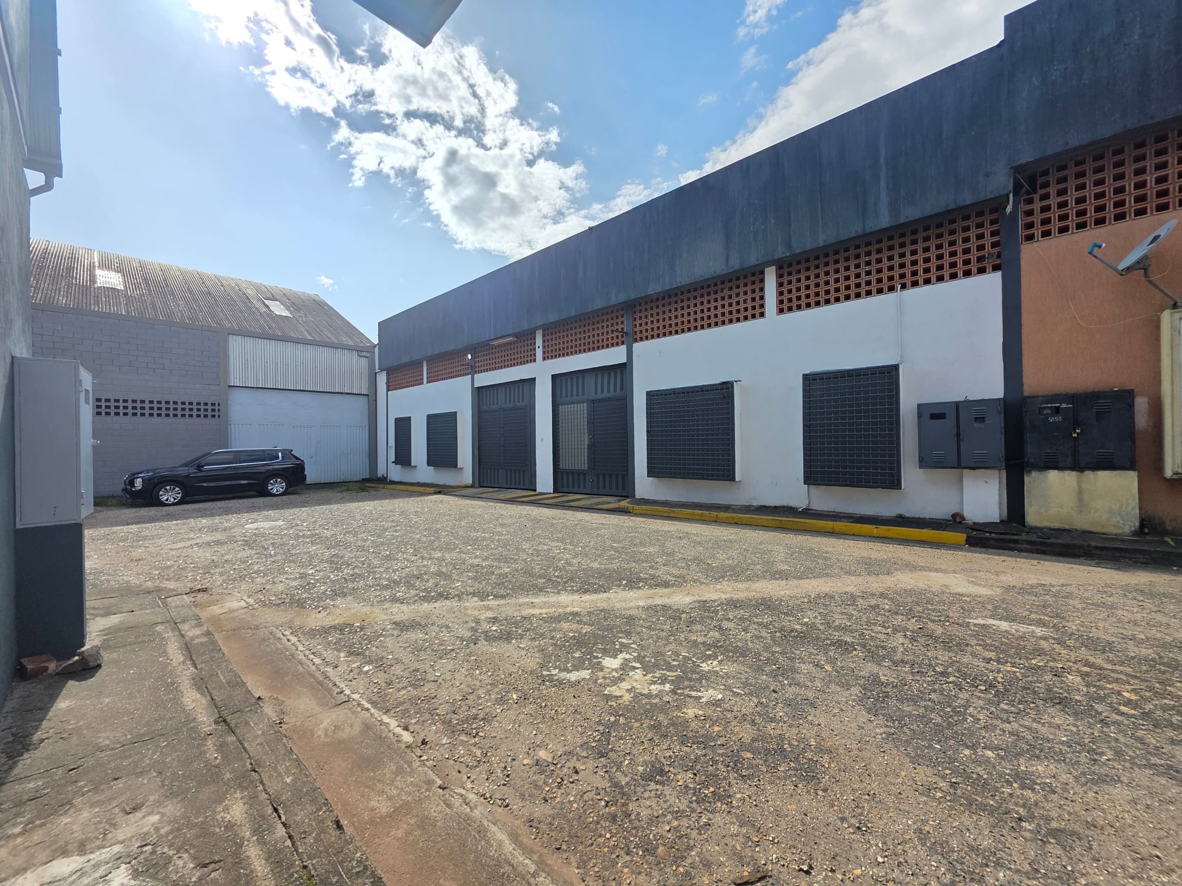 Local industrial o galpón en zona industrial Paramillo, Municipio San Cristóbal — foto 4