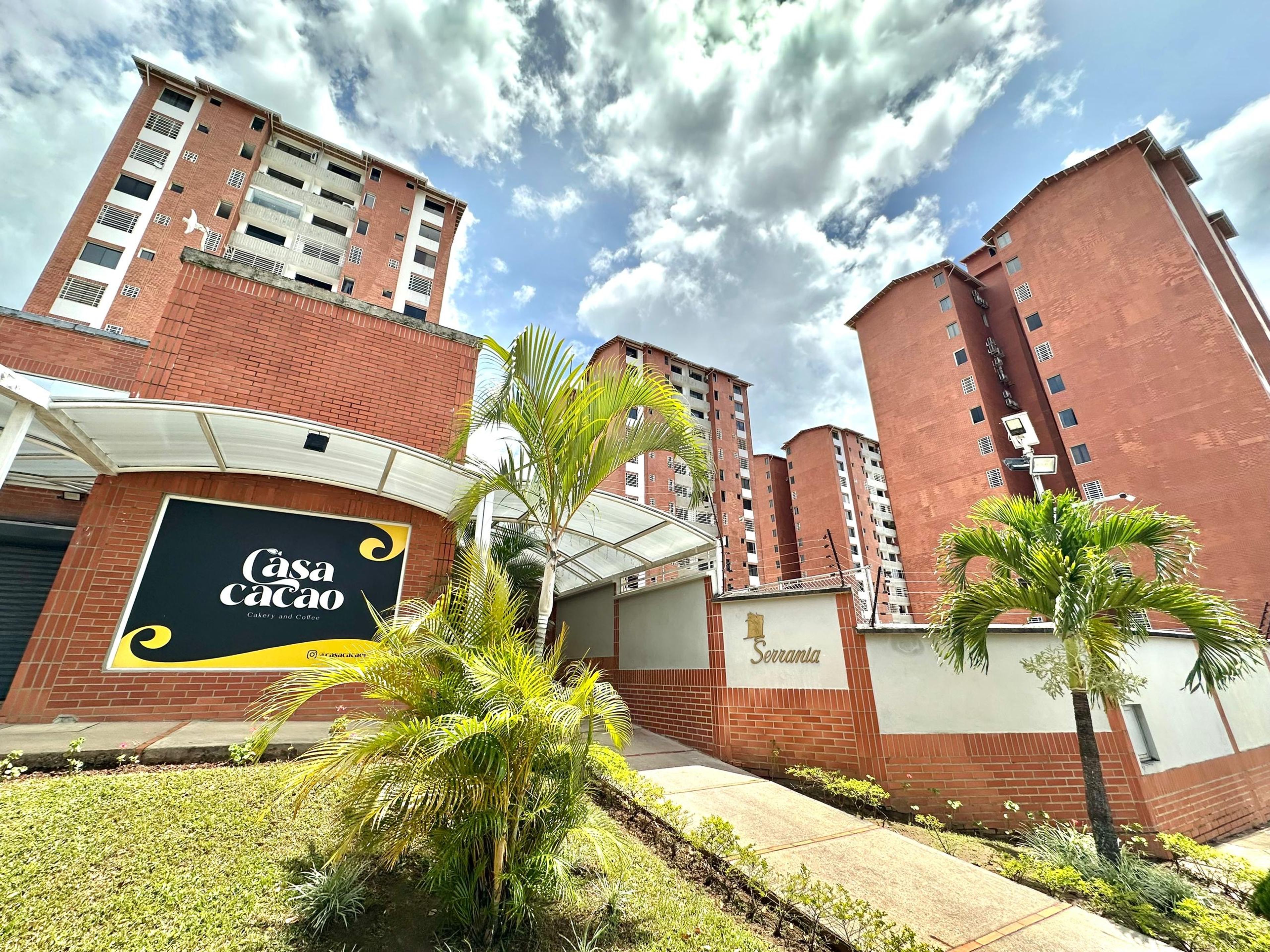 Apartamento amoblado con vista panorámica en Residencias Serranía — foto 1