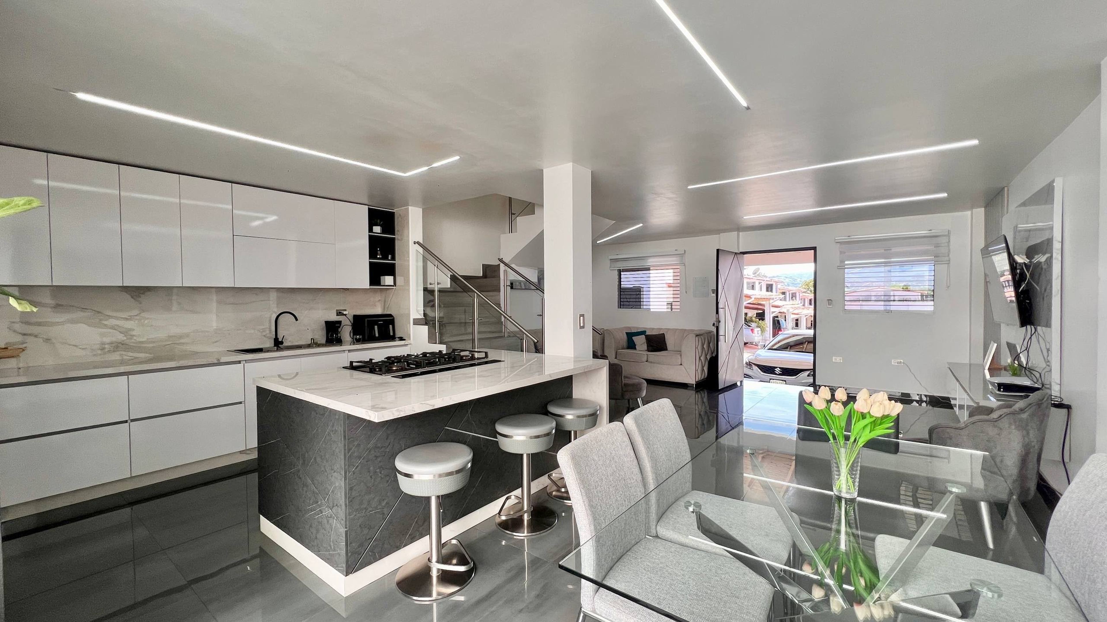 Casa totalmente equipada con piscina y cancha en Urb. Santísimo Salvador — foto 6