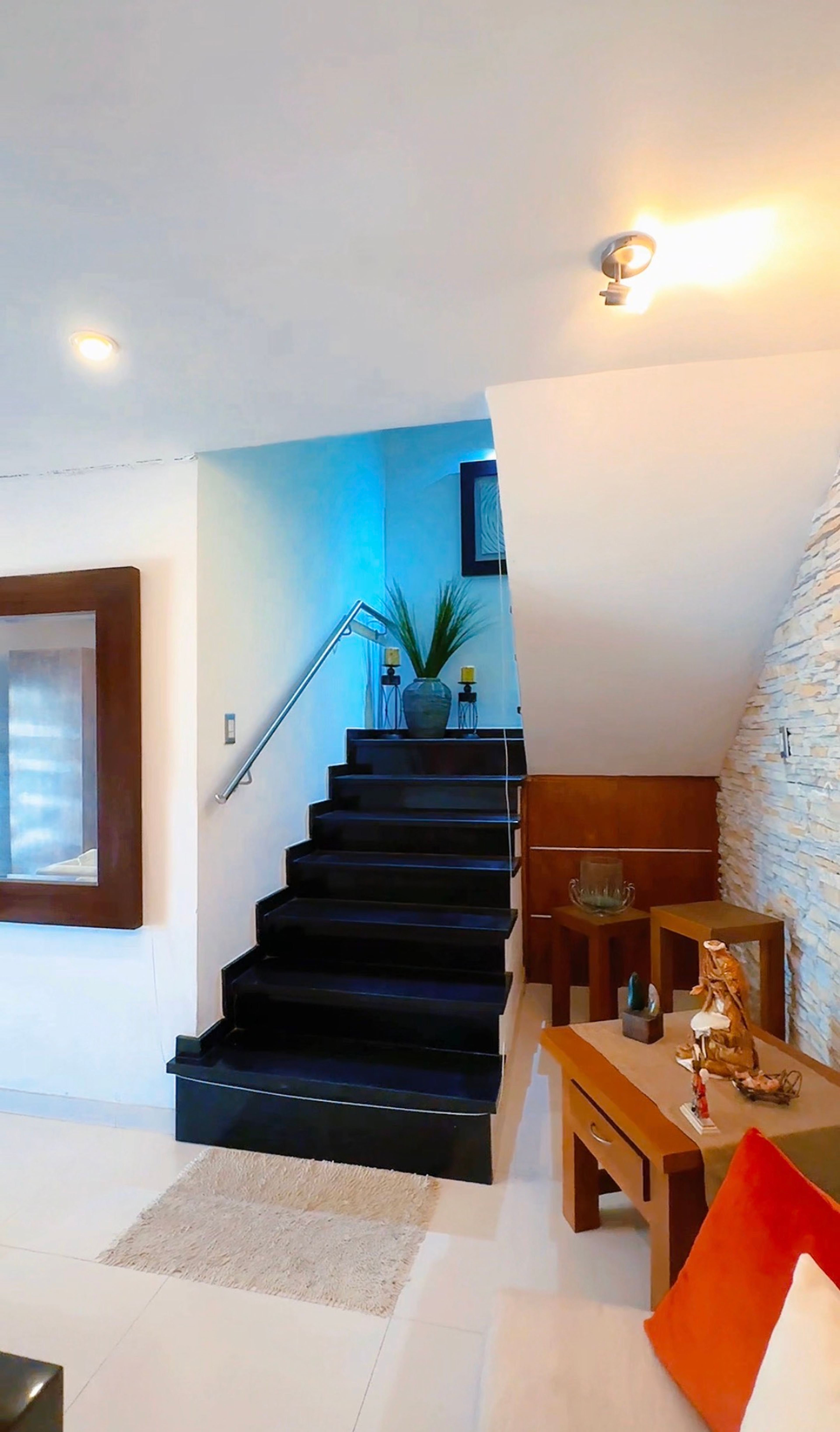 Casa de diseño contemporáneo en Colinas de Pirineos — foto 6