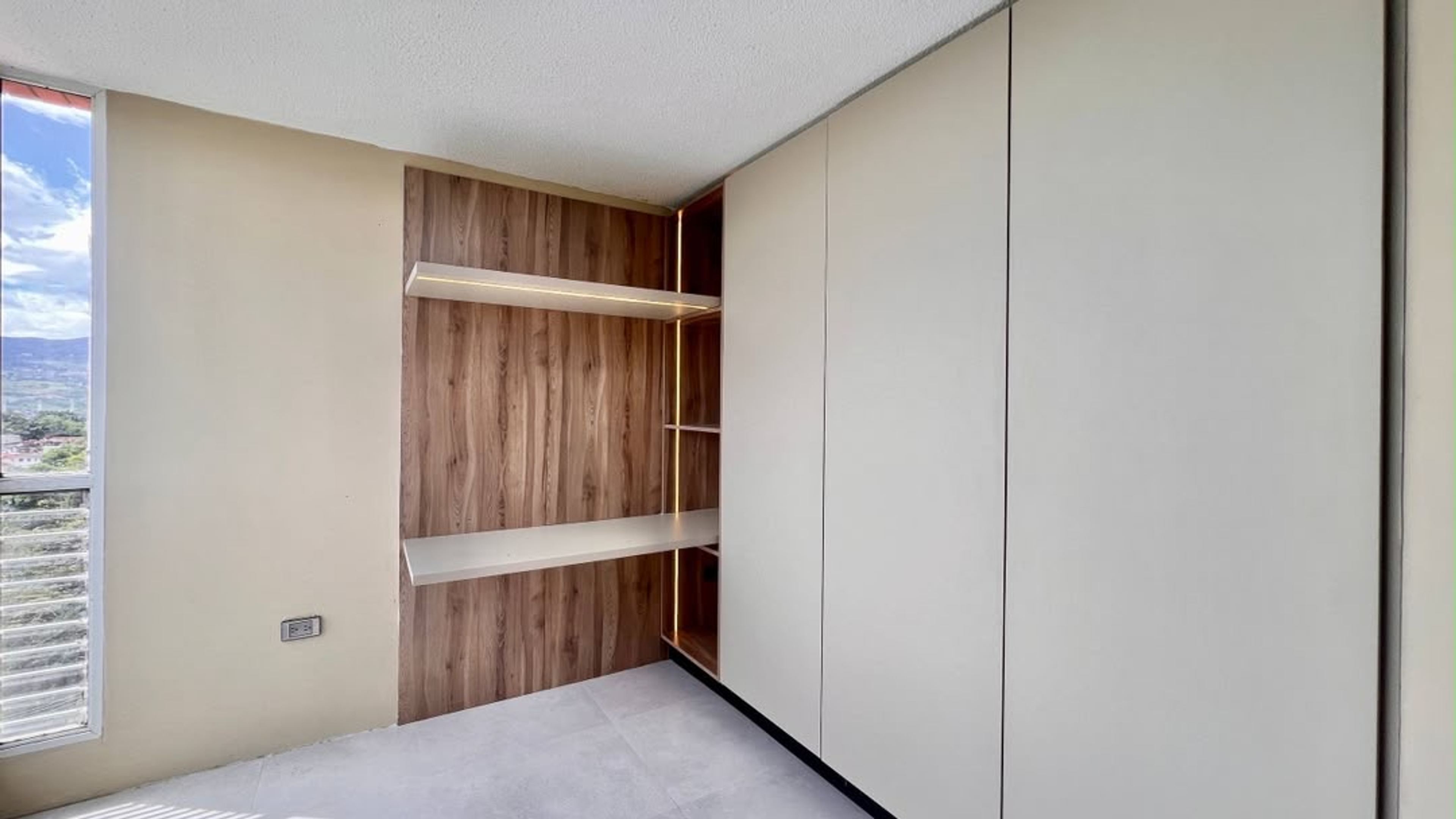 Apartamento a estrenar con vista panorámica en Residencias Alcázar — foto 12