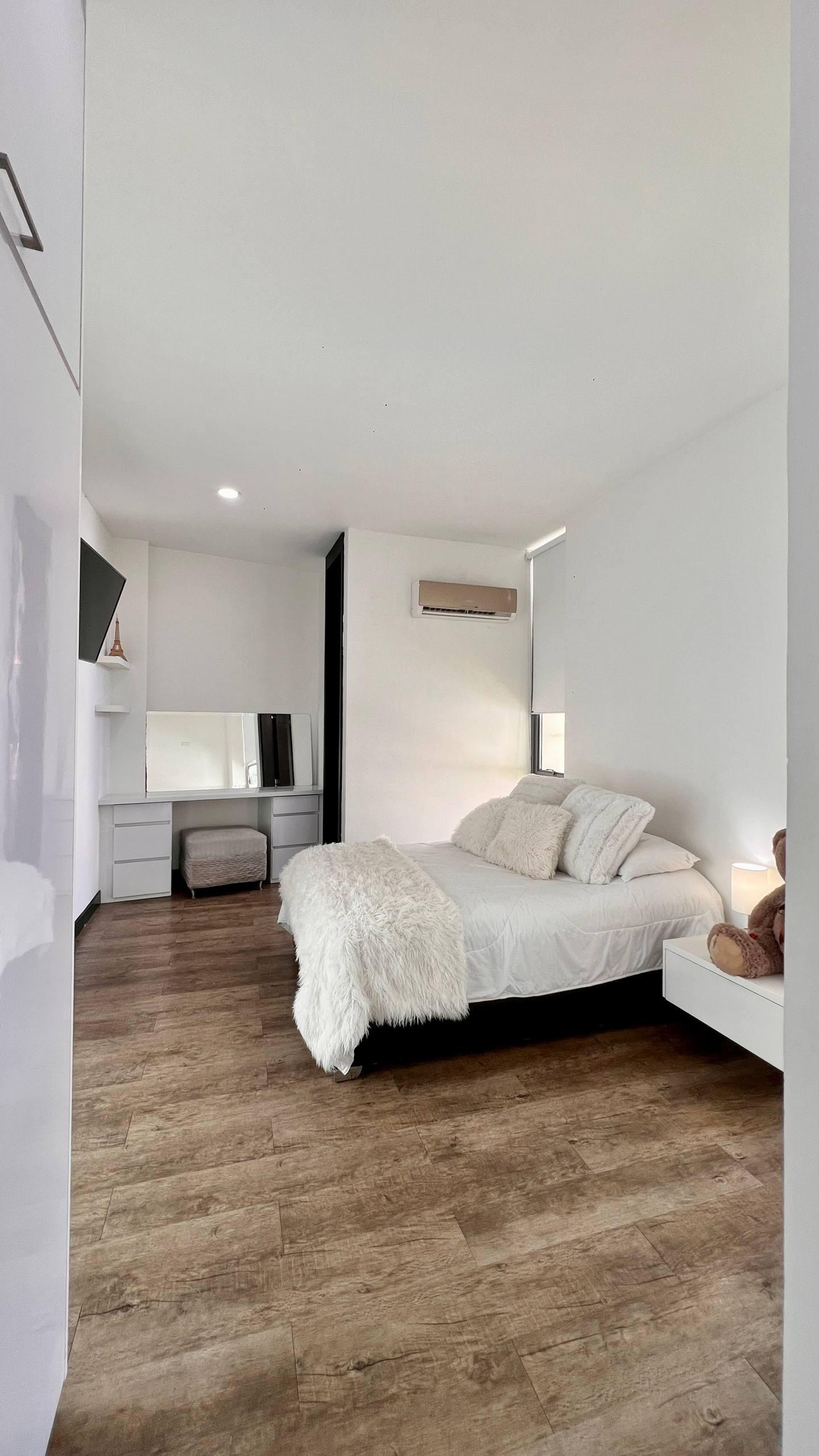 Casa moderna de 472 m² con piscina infinita y vista panorámica — foto 11
