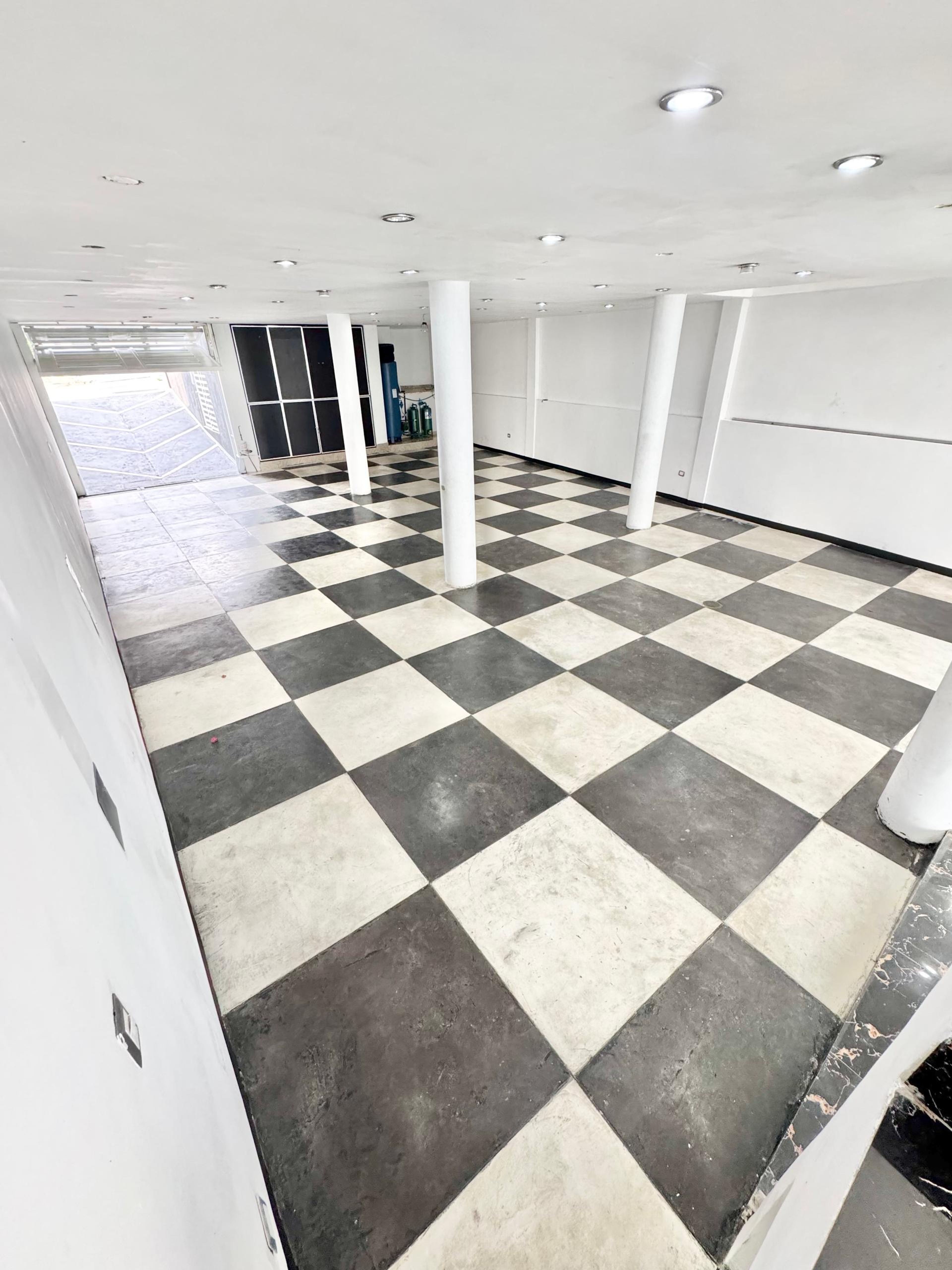 Casa moderna de 800 m² con piscina y 5 niveles en Urbanización Colinas de Pirineos — foto 15