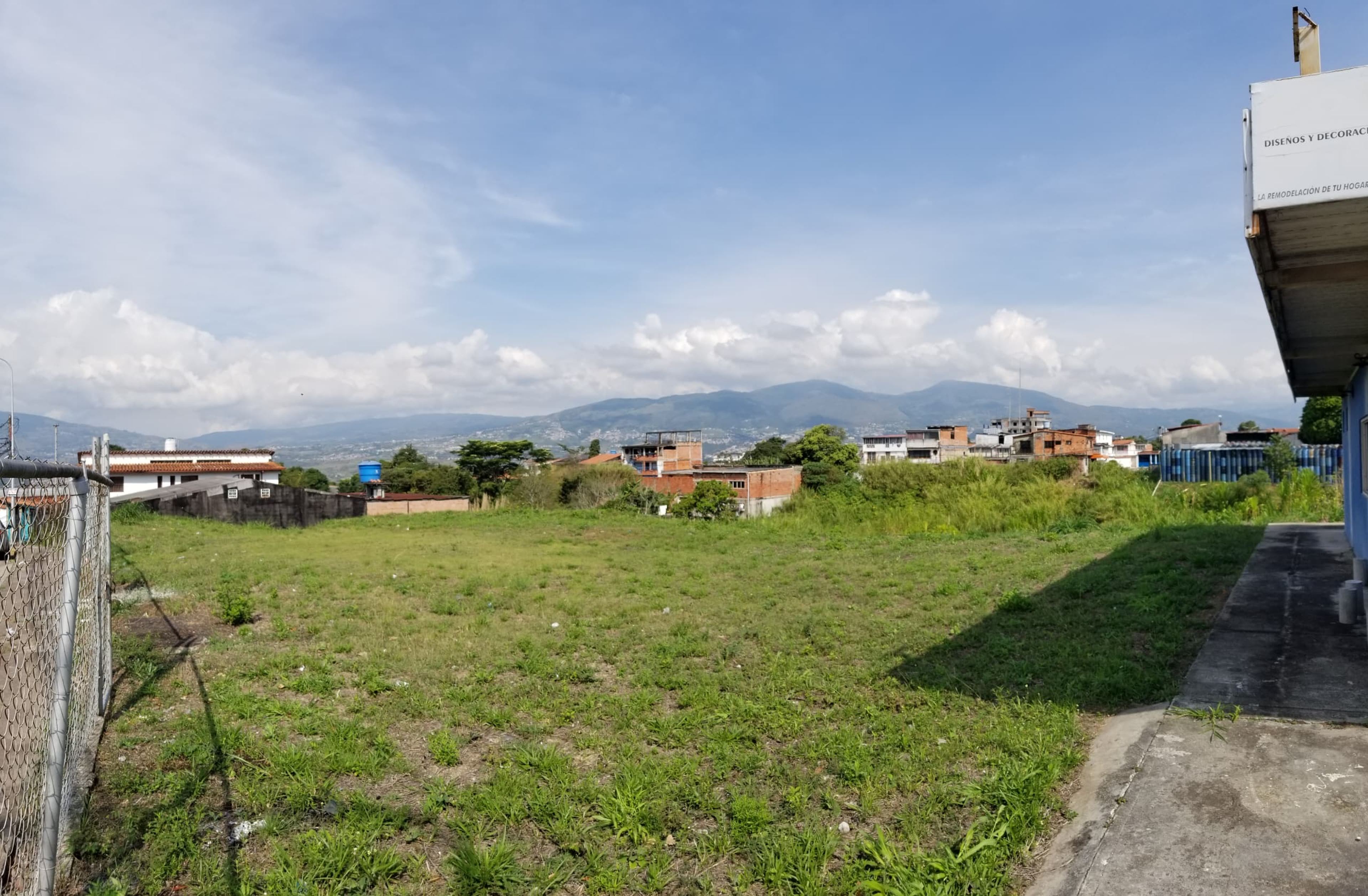 Terreno comercial estratégico de 2.500 m² a orilla de calle en Pueblo Nuevo — foto 5