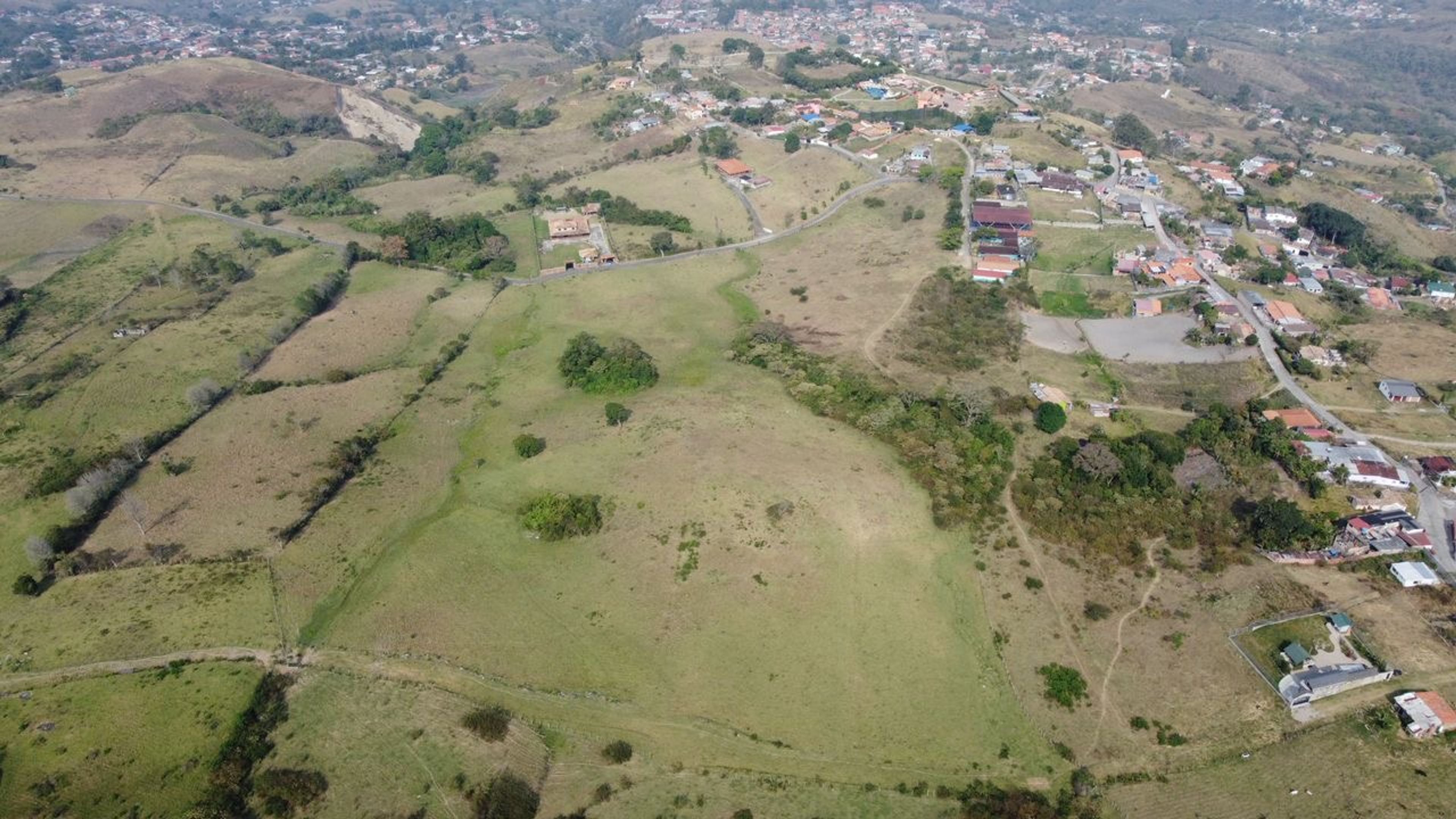 Terreno turístico y agrícola de 6,5 hectáreas con agua propia en los Páramos de Capacho — foto 6