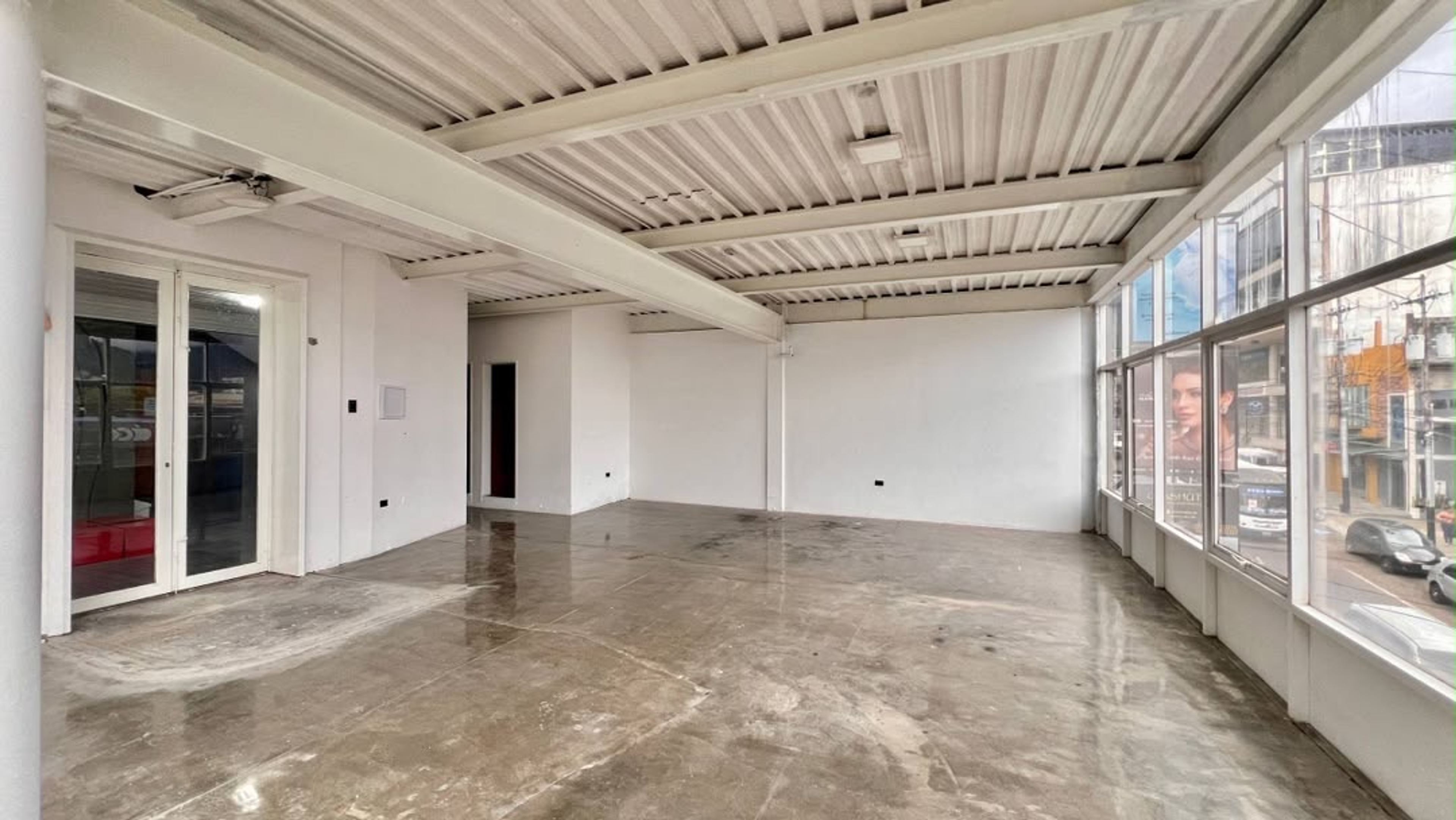 Local comercial en Barrio Obrero con bonitas vistas  — foto 9