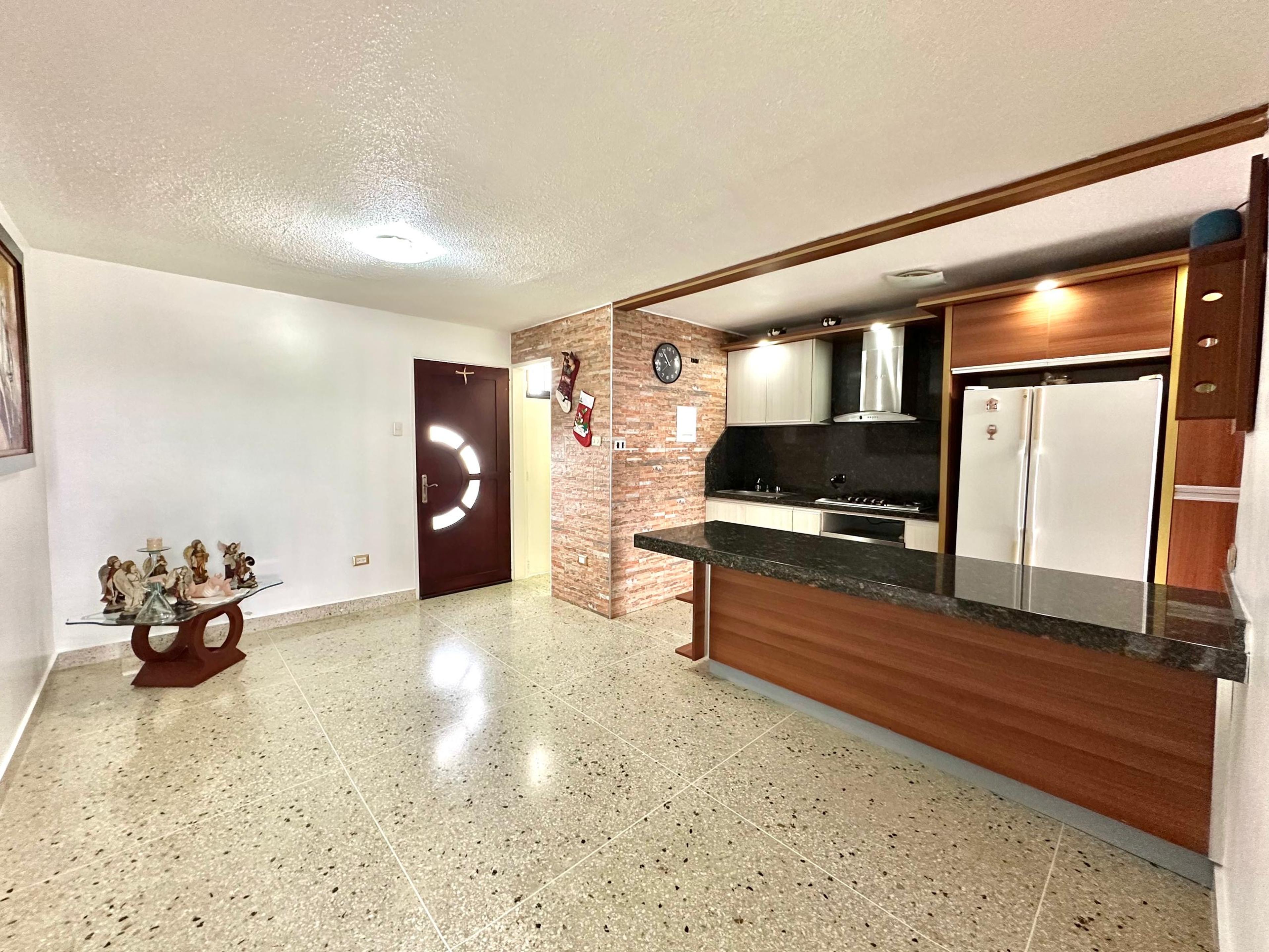 Apartamento de 72 m² en Piso 8 del Edificio Miura, Pueblo Nuevo — foto 6