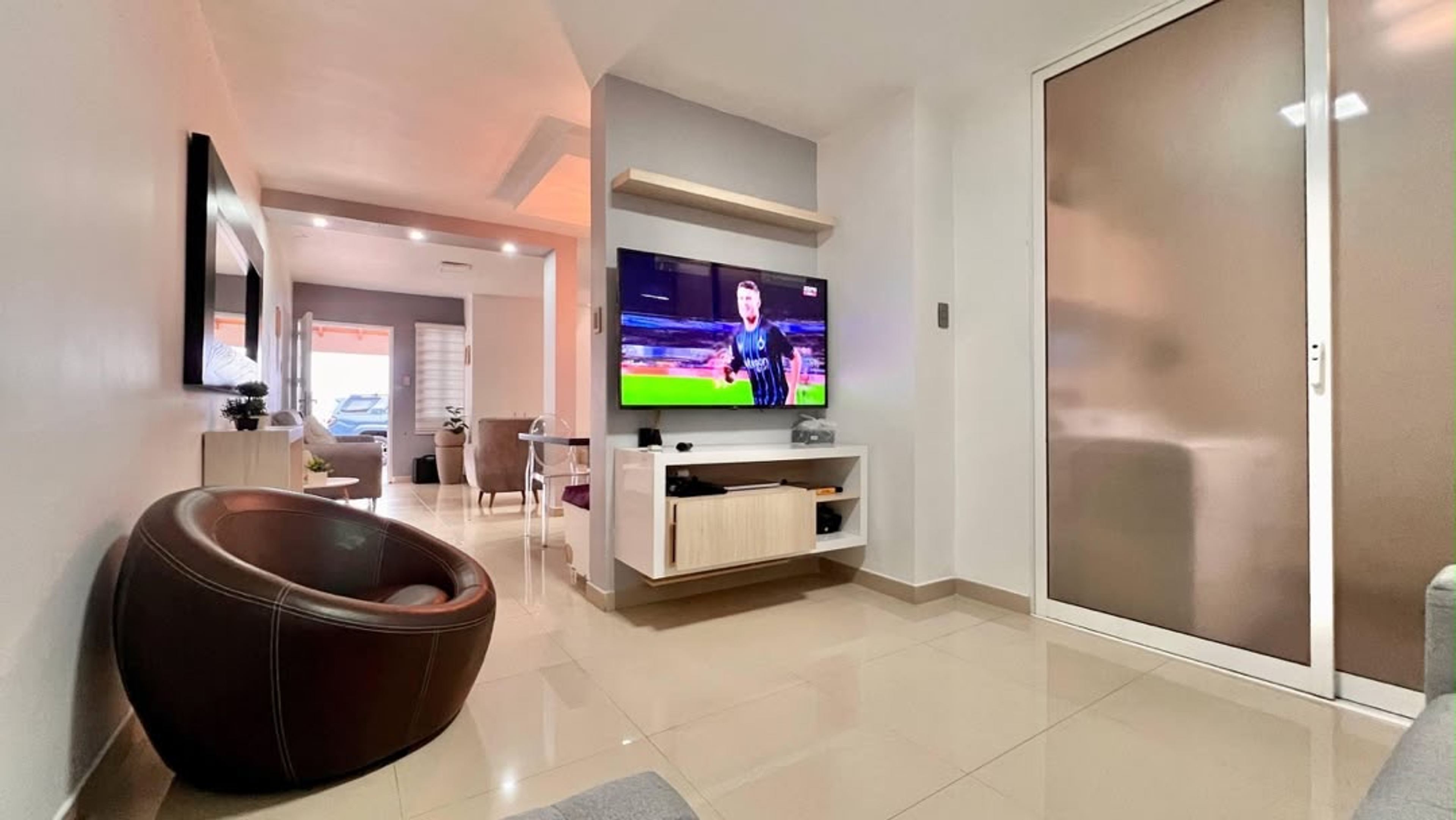 Casa llave en mano con acabados de alta gama en Portal de la Castellana — foto 4