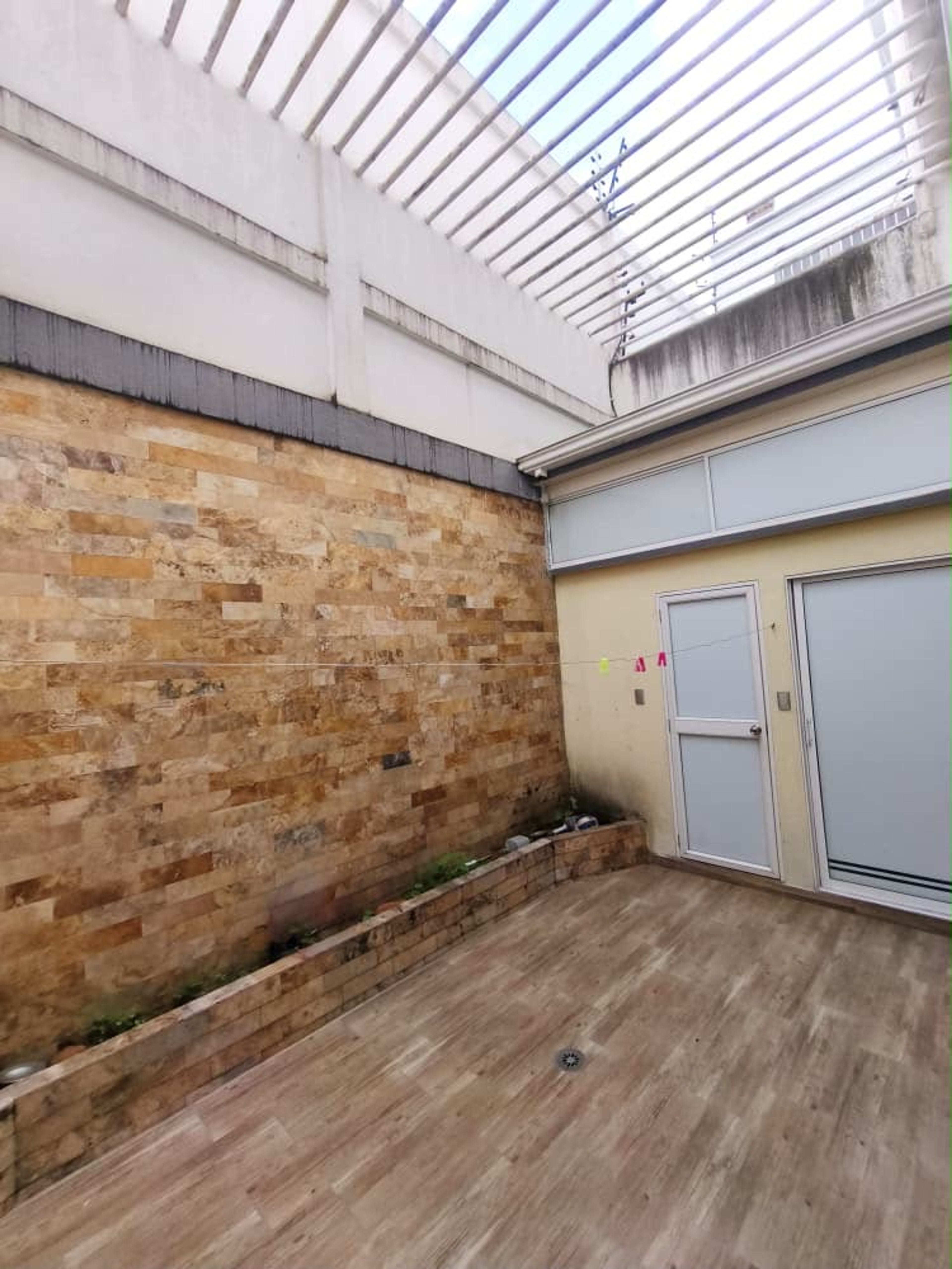 Casa de 3 niveles con doble terraza y vista panorámica en Urb. Villa Granadina — foto 9