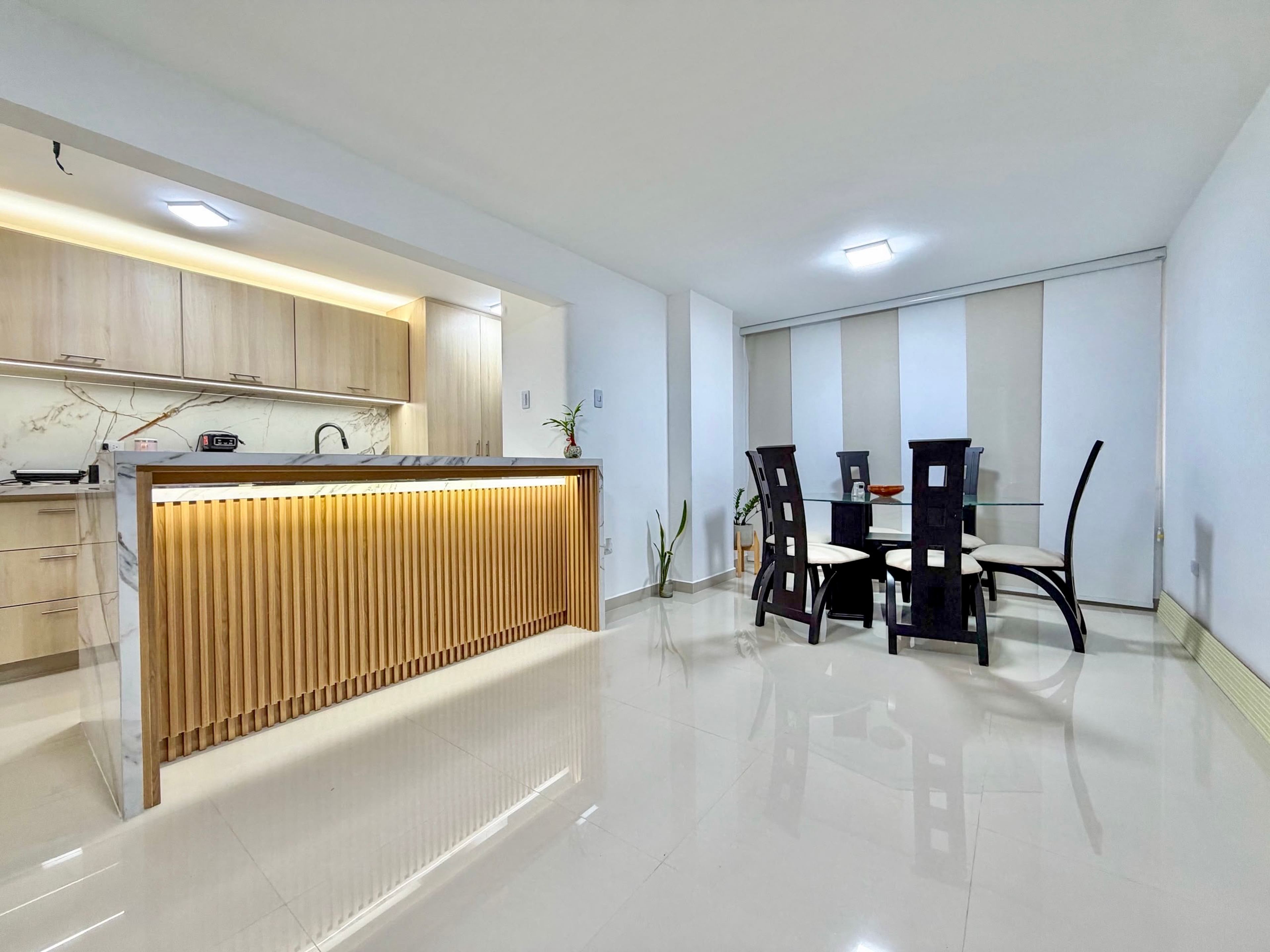 Apartamento amoblado y remodelado en Camino Real — foto 2