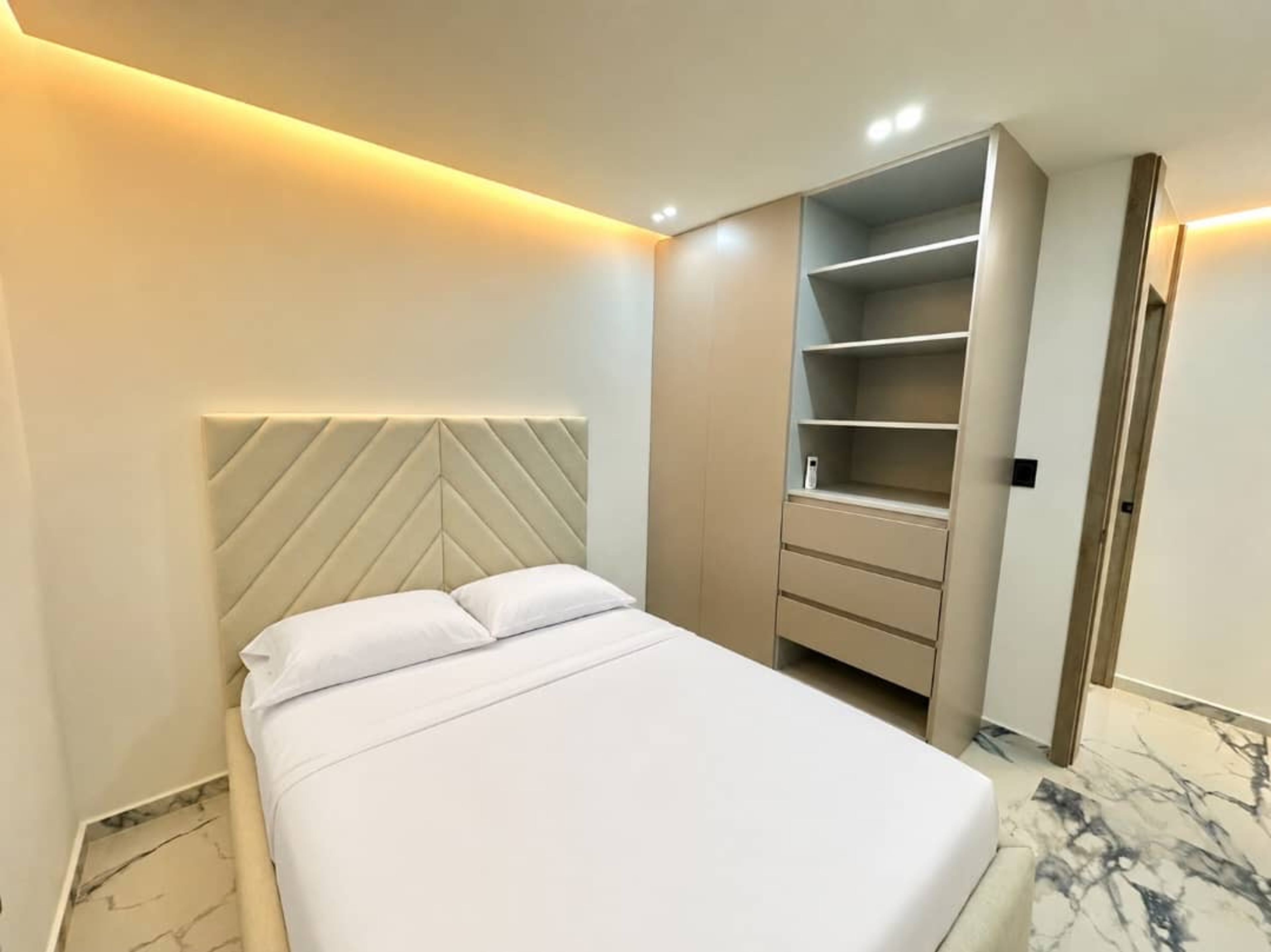 Apartamento de lujo a estrenar totalmente amoblado por Bepra en Res. La O — foto 10