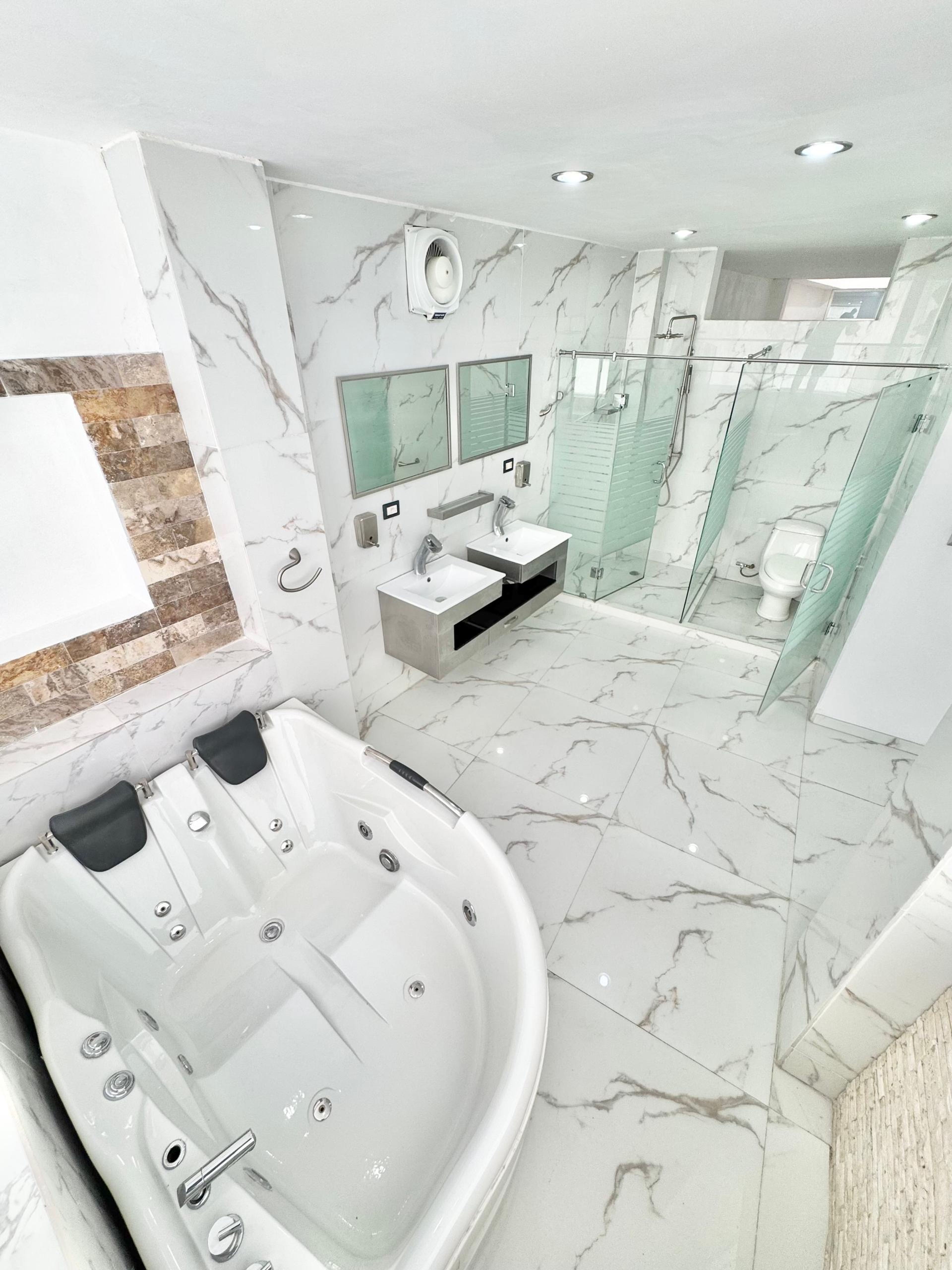 Casa moderna de 800 m² con piscina y 5 niveles en Urbanización Colinas de Pirineos — foto 13