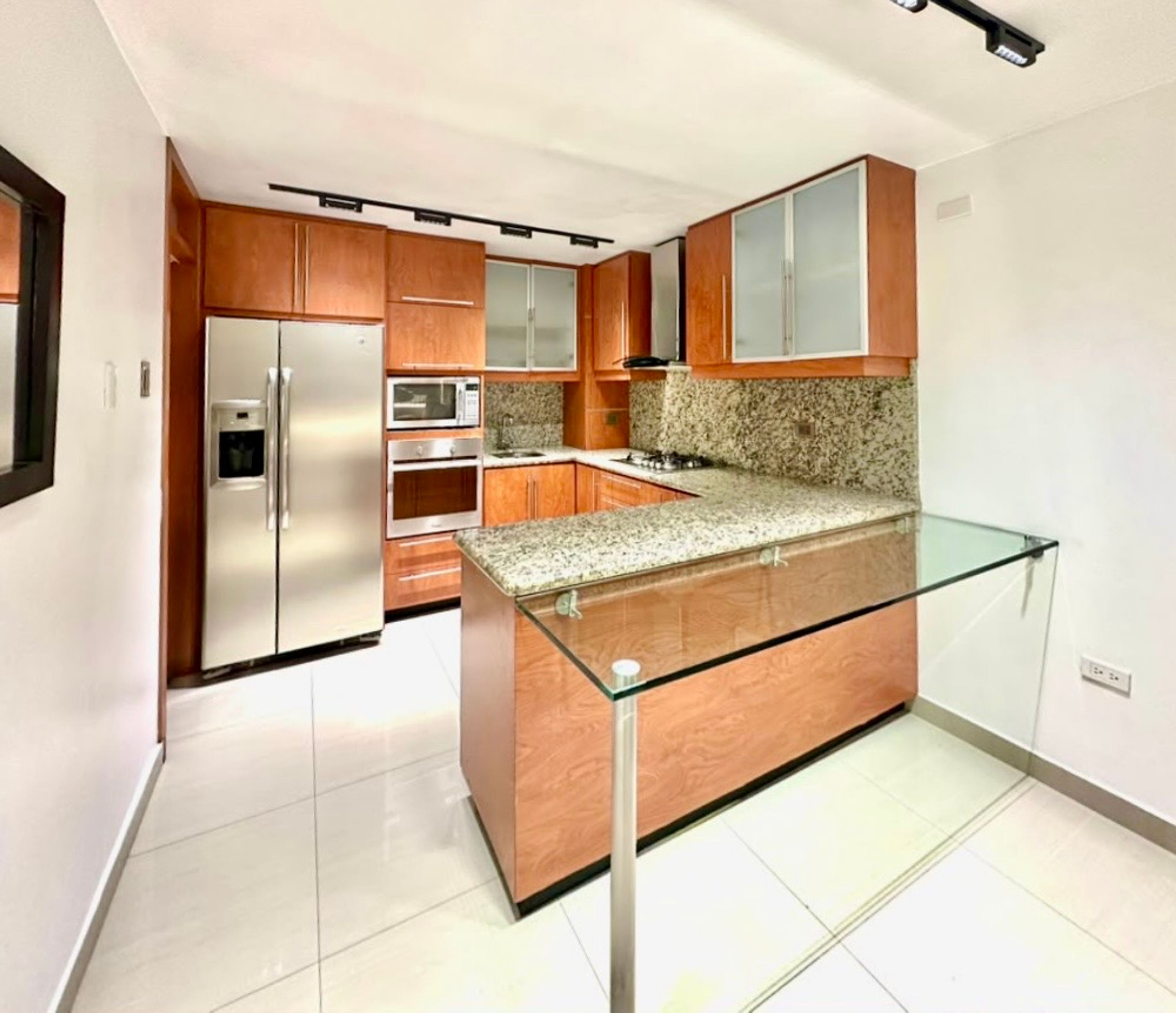 Apartamento amoblado con planta eléctrica en Conjunto Residencial Montecarlo — foto 4