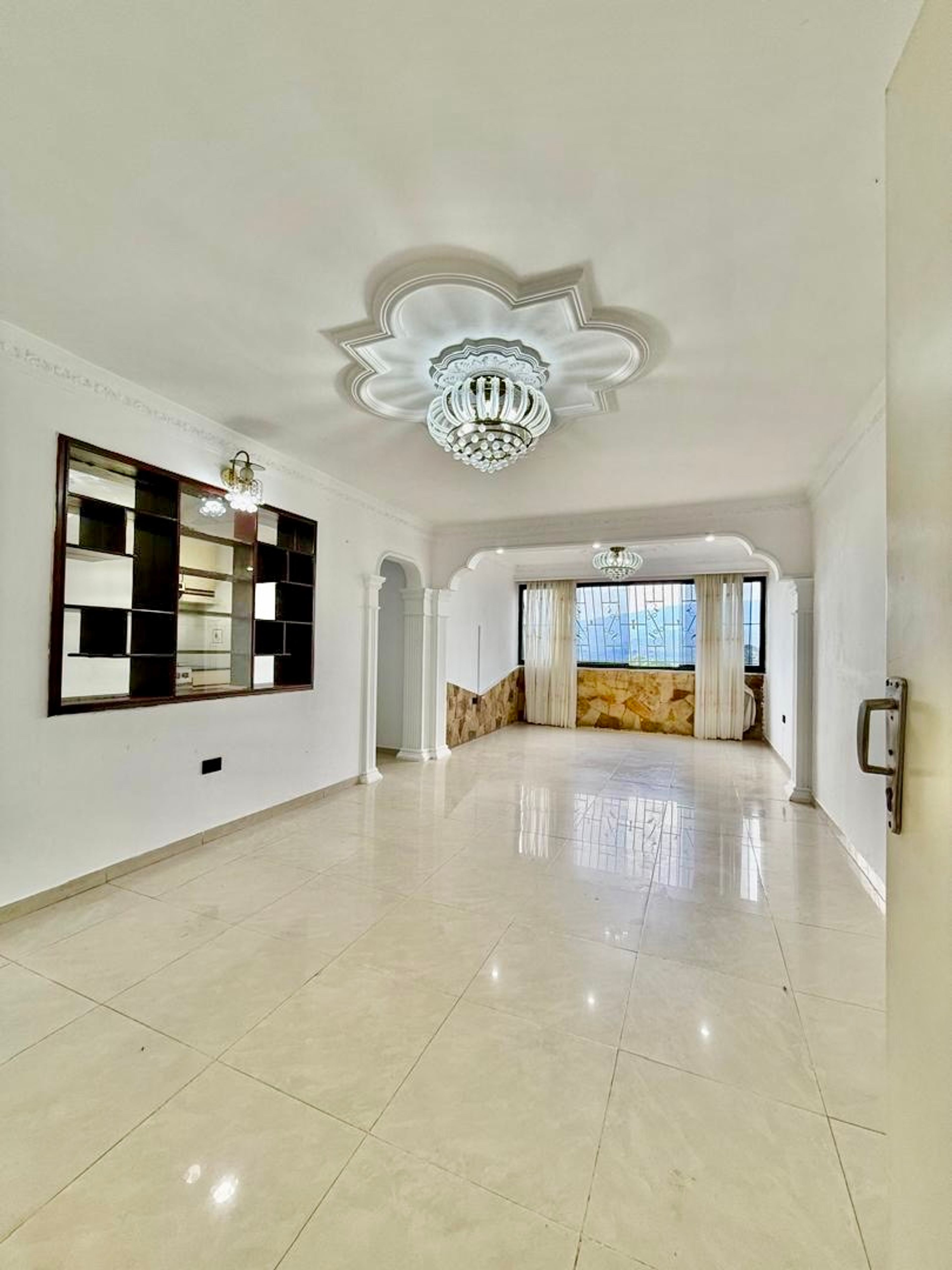 Apartamento funcional  en Residencias Los Cedros — foto 2
