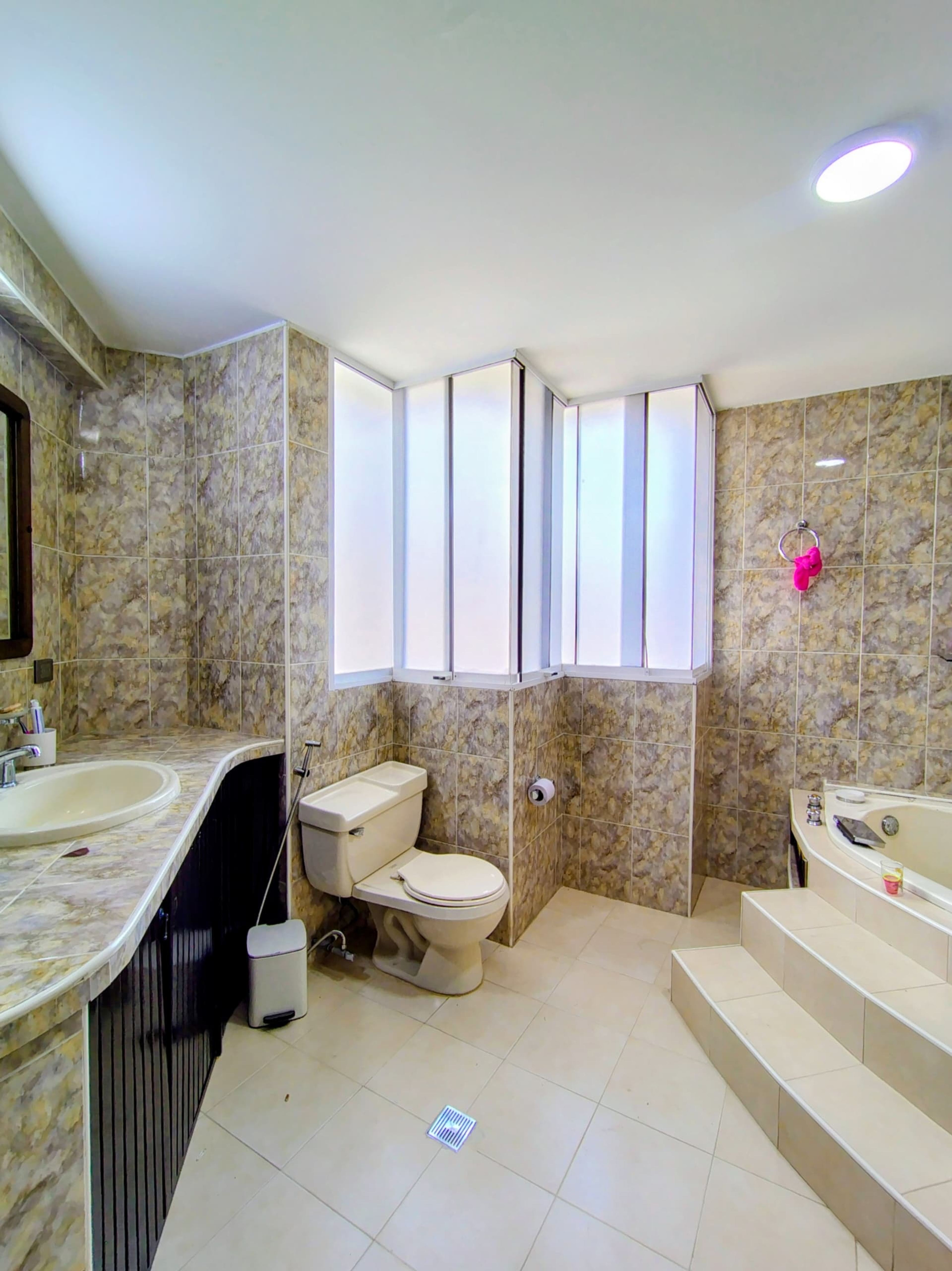 Casa esquinera en Urbanización Colinas de Pirineos — foto 14