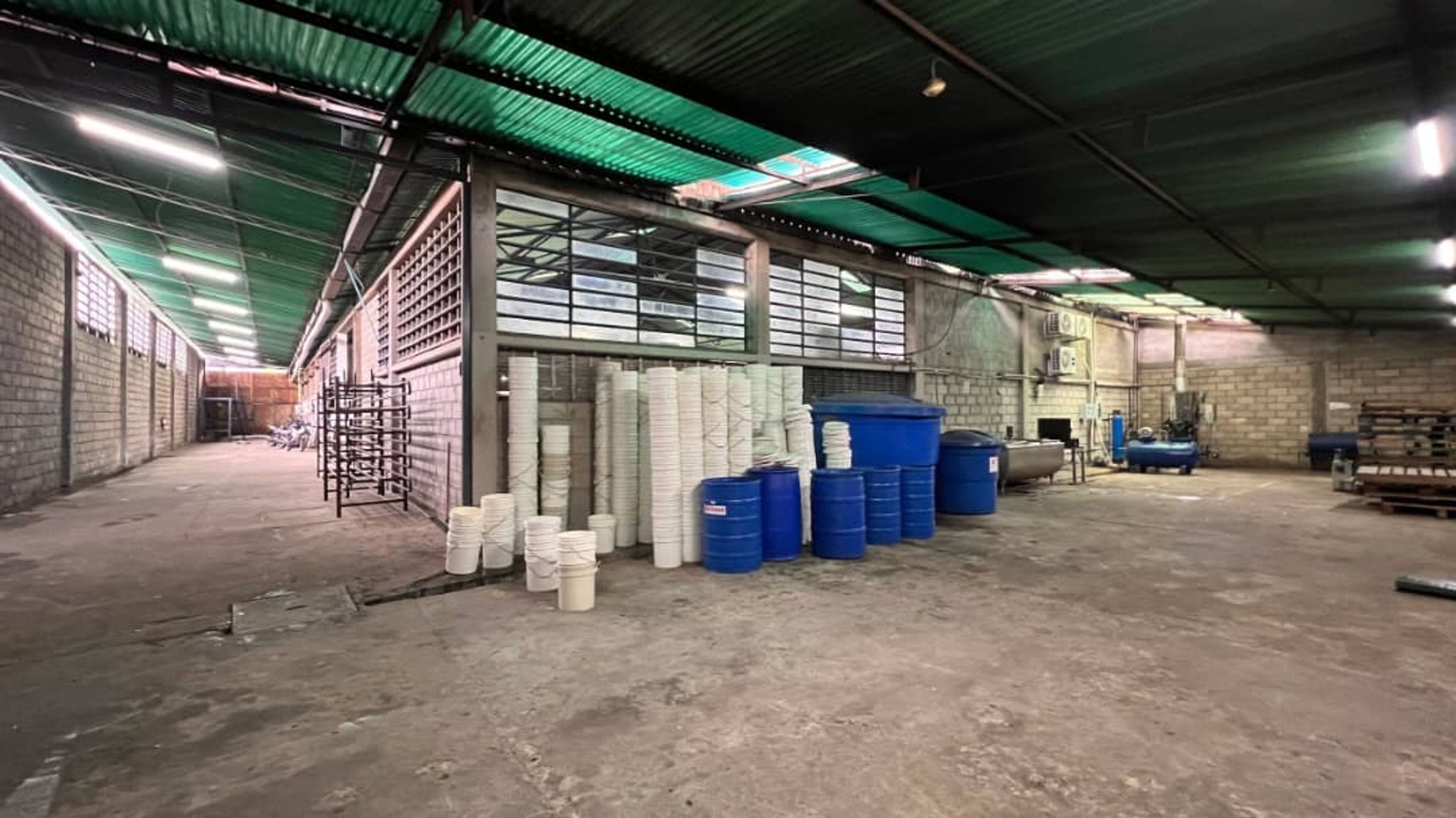 Excelente oportunidad industrial llave en mano en Puente Real — foto 13