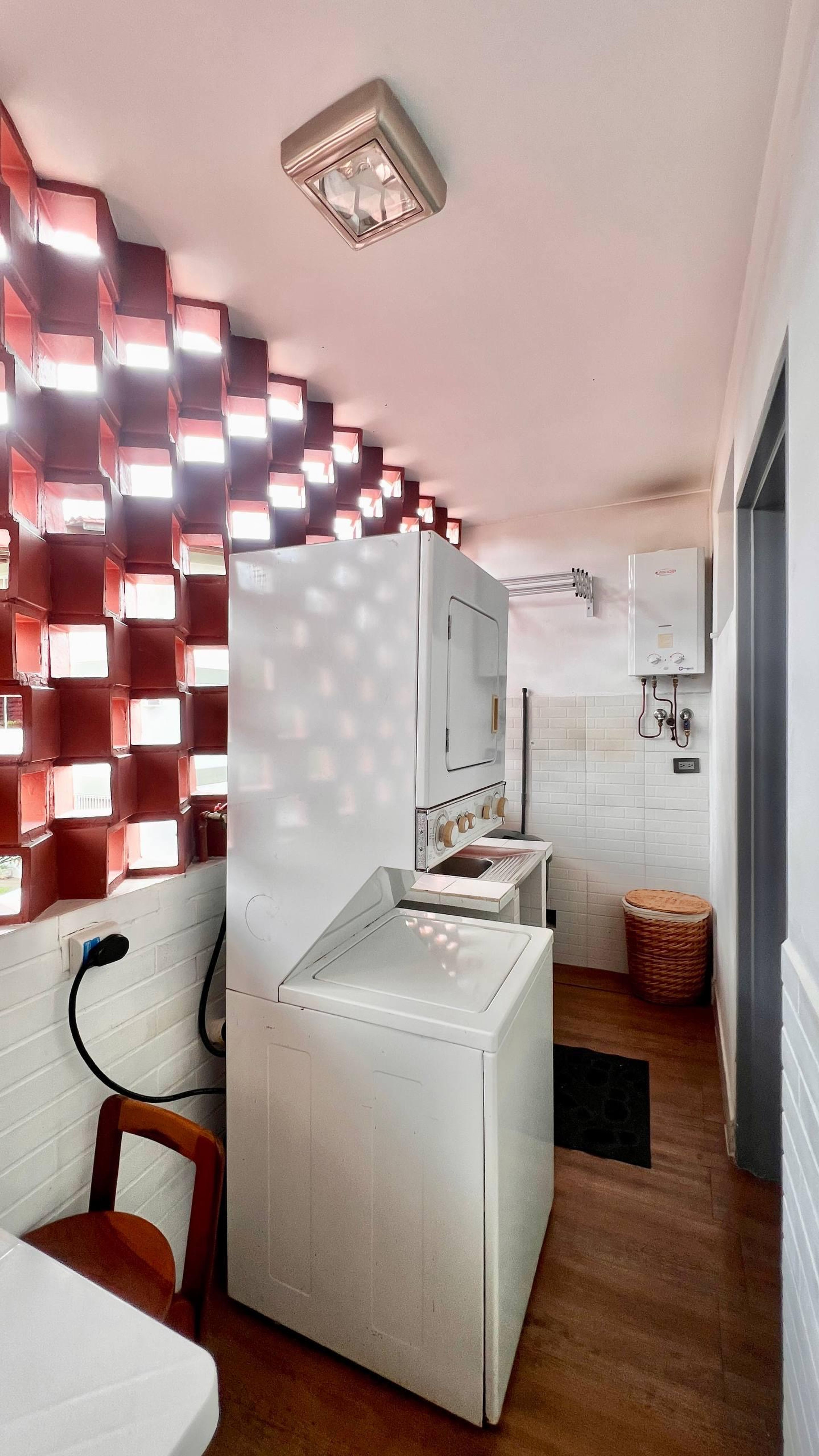 Apartamento remodelado de 3 habitaciones en Piso 1 con piscina y parrillera — foto 9