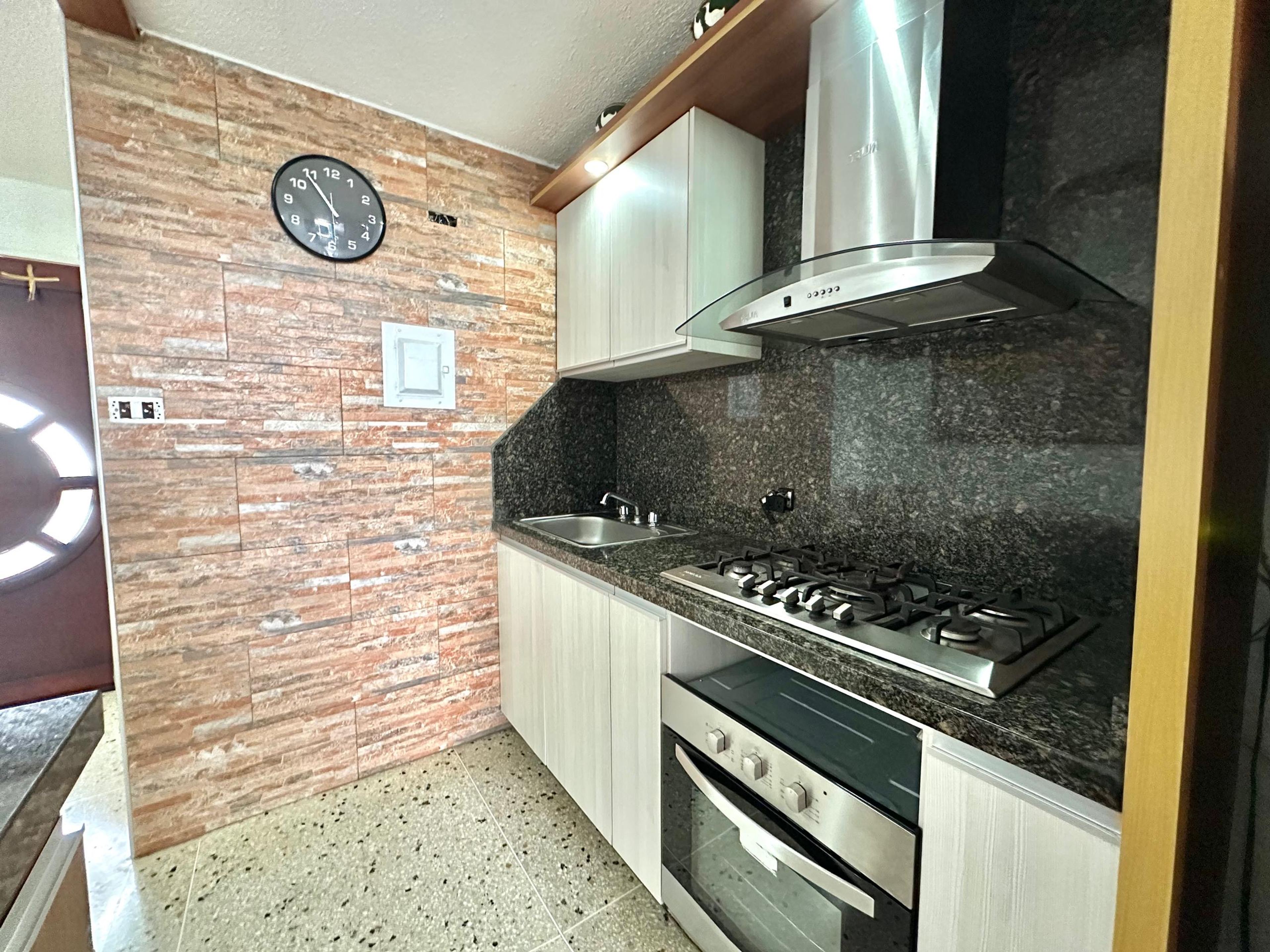 Apartamento de 72 m² en Piso 8 del Edificio Miura, Pueblo Nuevo — foto 9