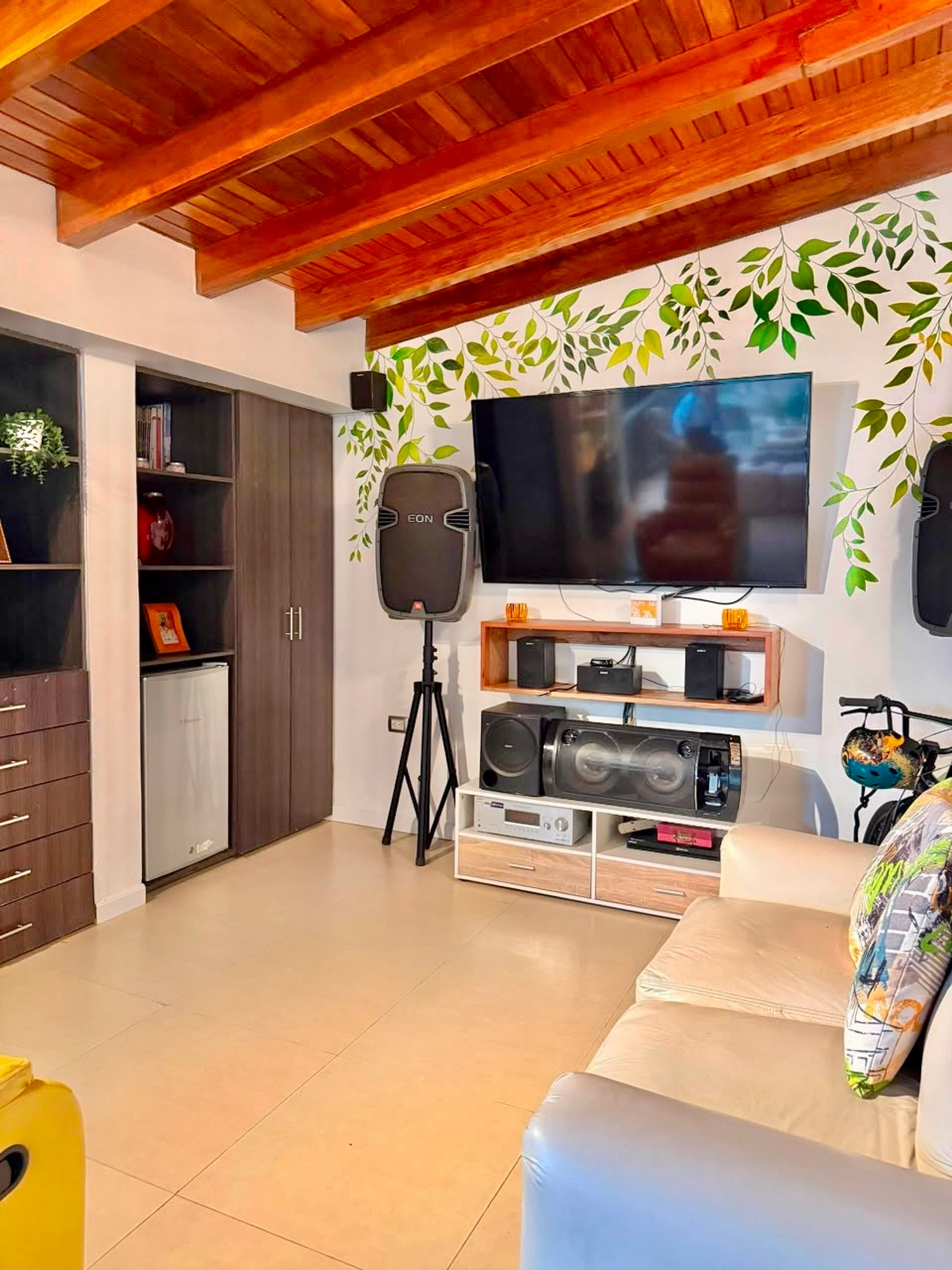 Casa con acabados modernos en Colinas de Pirineos — foto 7