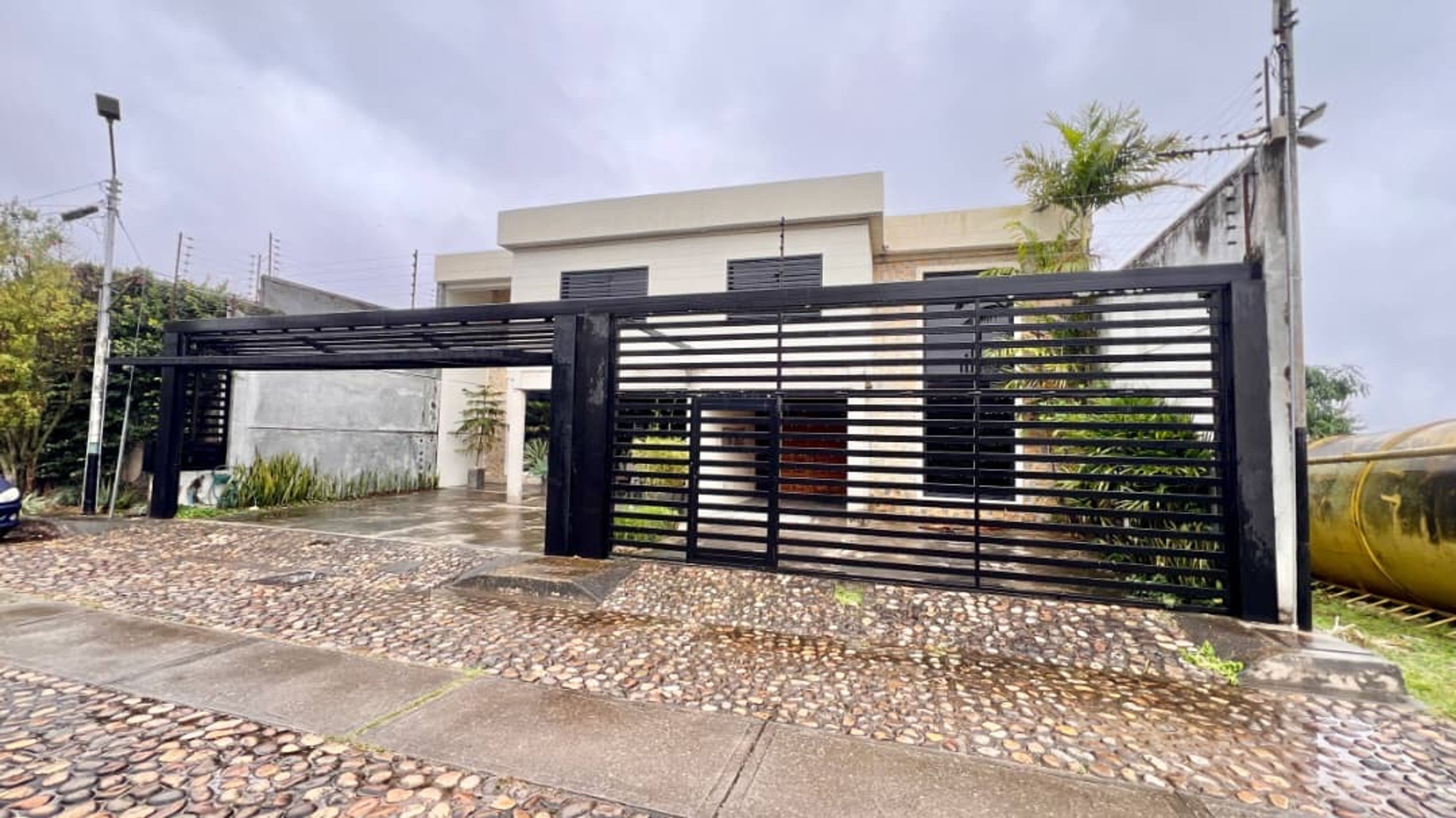 Exclusiva residencia de estilo lujo industrial con piscina privada en Tucape Parte Alta — foto 2