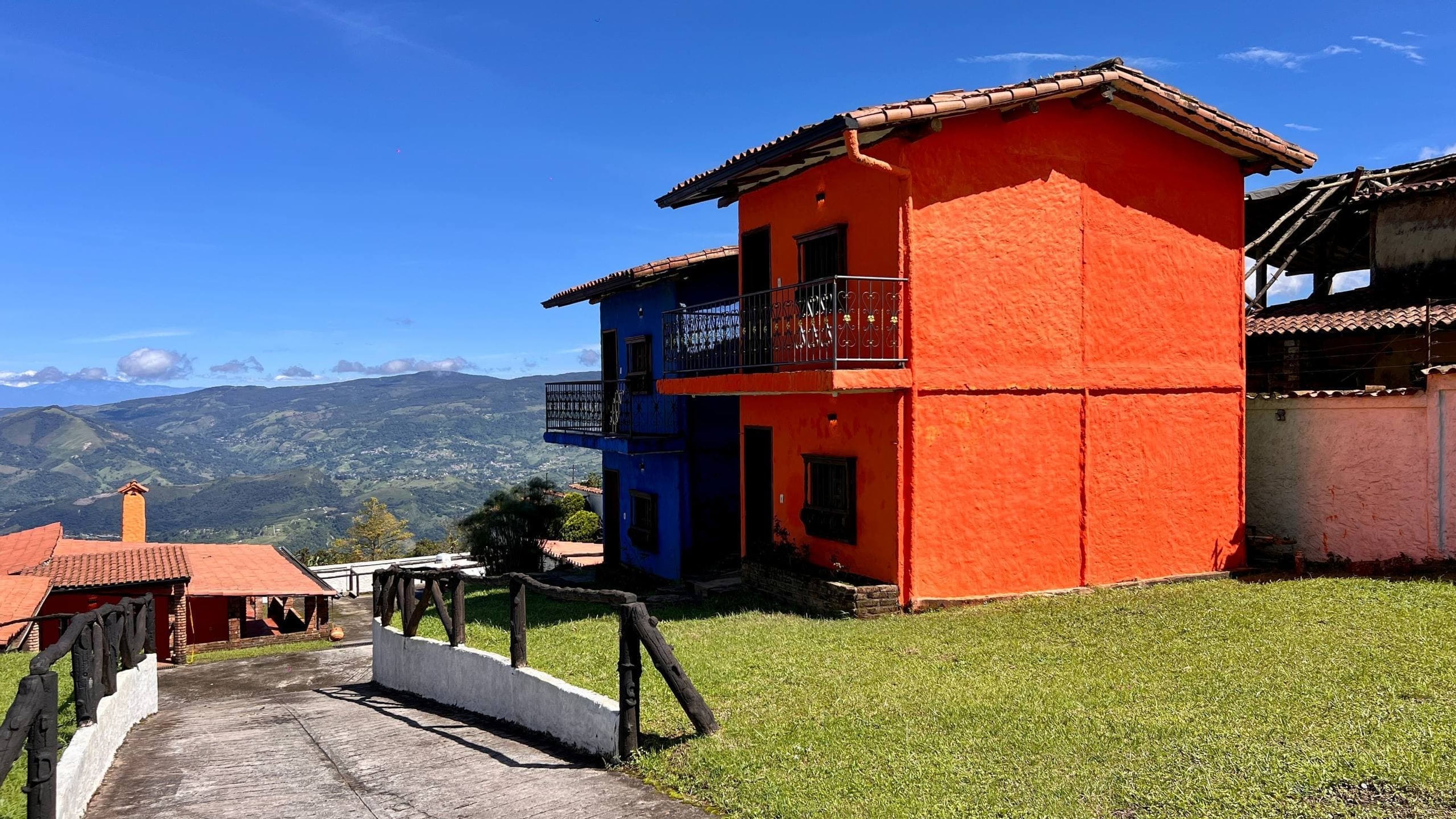 Casa o TownHouse en Loma del Viento, San Cristóbal — foto 1
