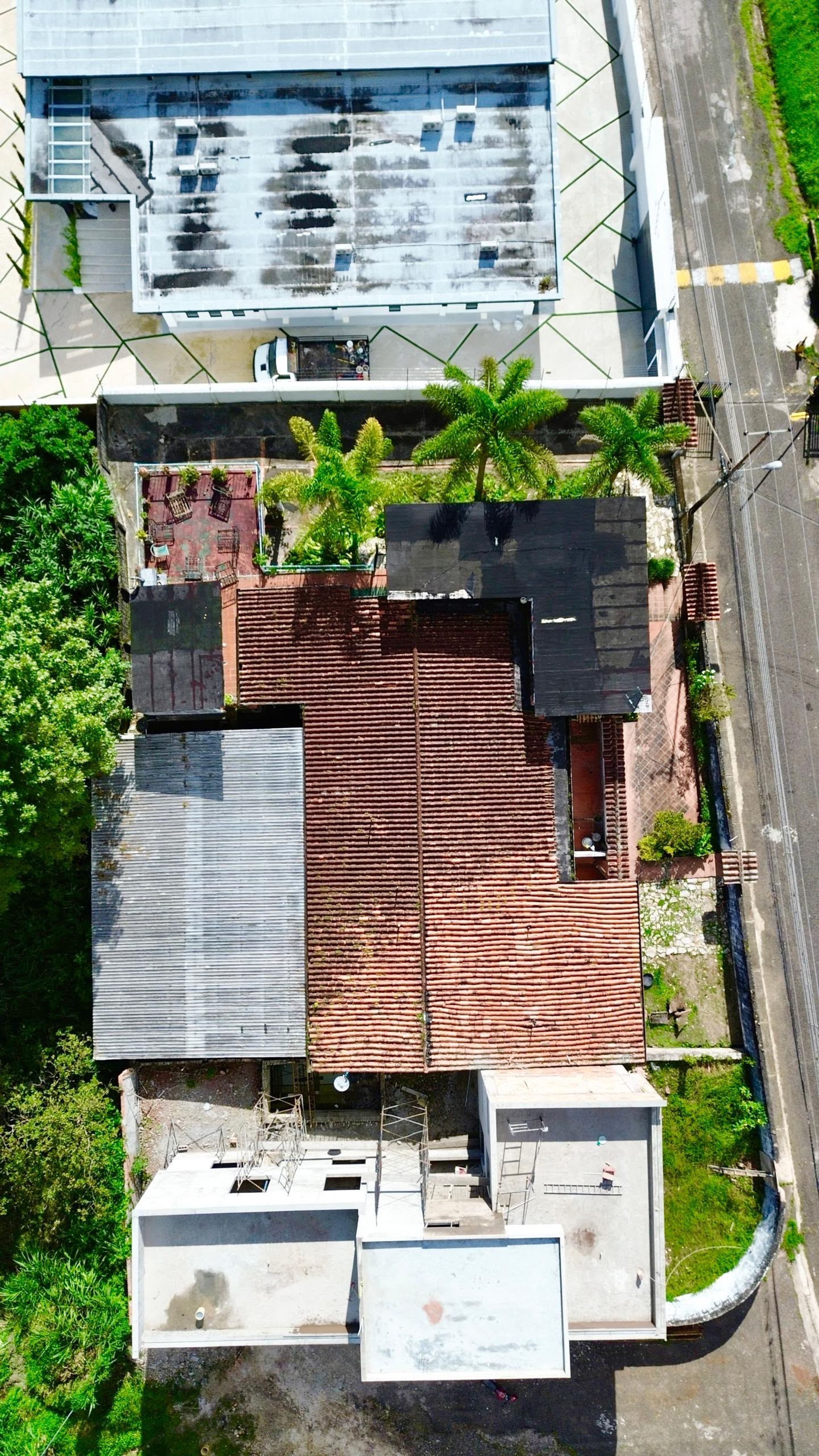 Terreno y propiedad con alto potencial de desarrollo en Urb. Piedra del Jurungo — foto 7