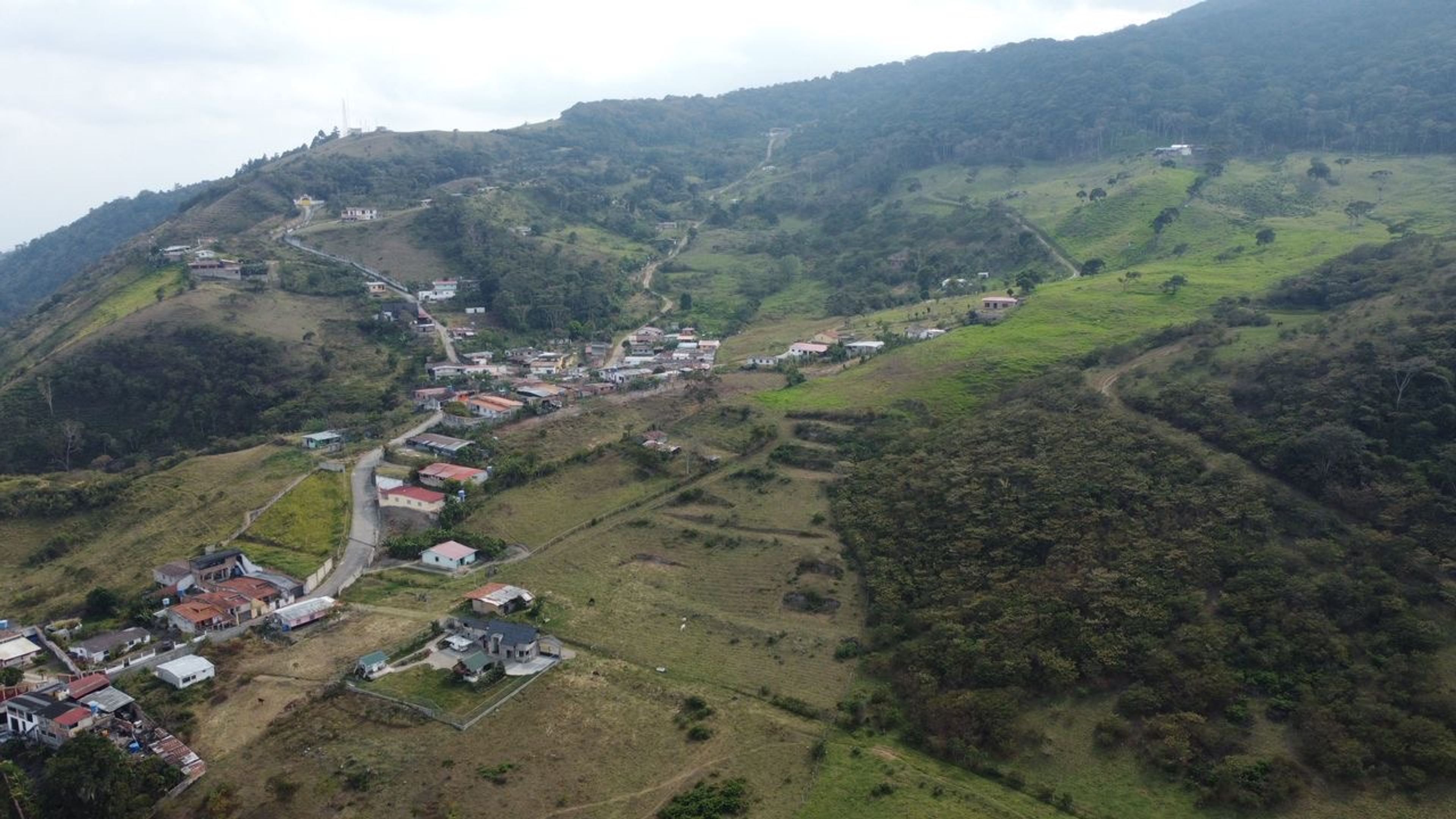 Terreno o parcela en Paramo de la Laja, Municipio Independencia — foto 3