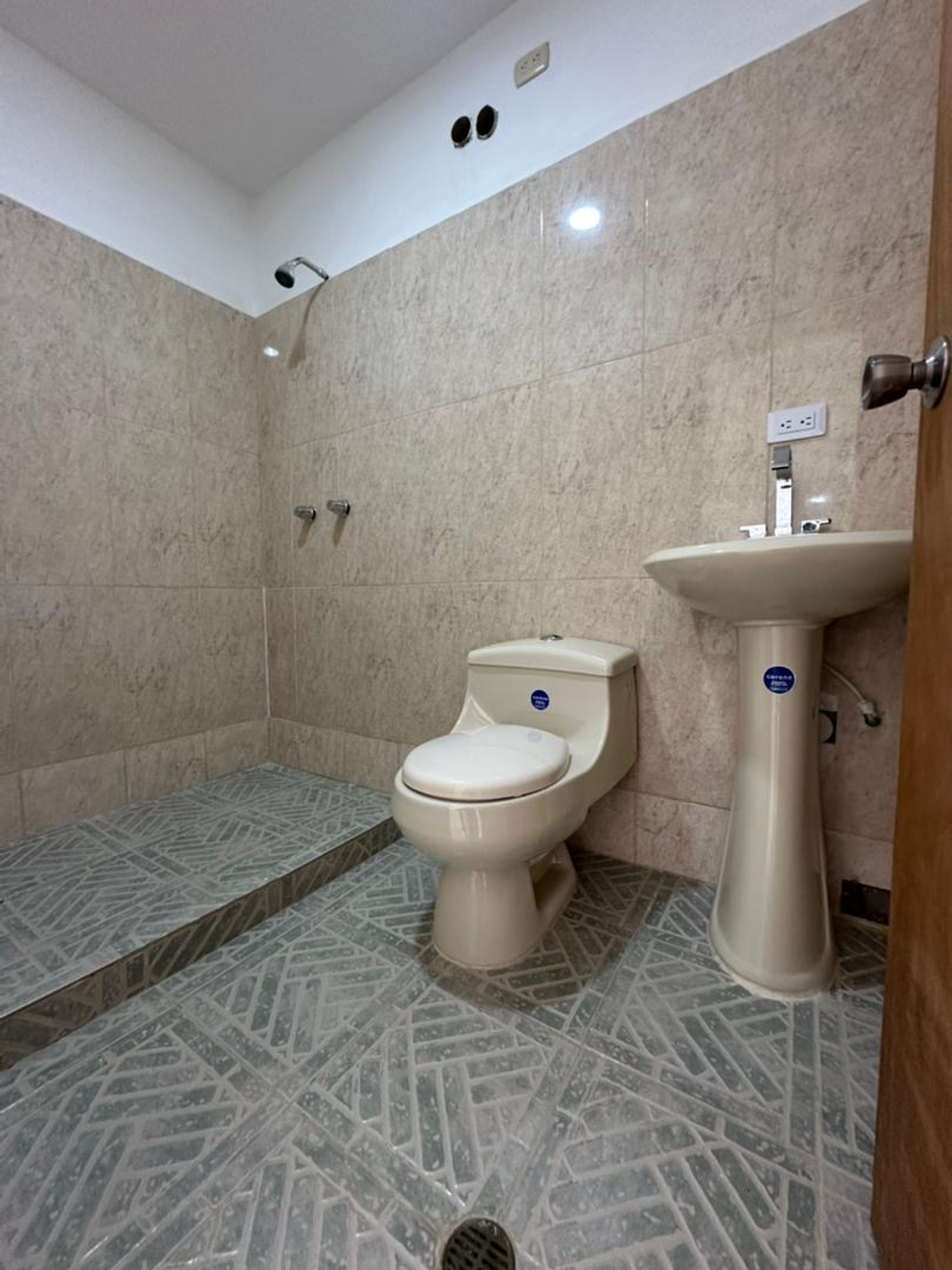Casa moderna a estrenar en exclusivo conjunto privado La Fortaleza, Pueblo Nuevo — foto 12
