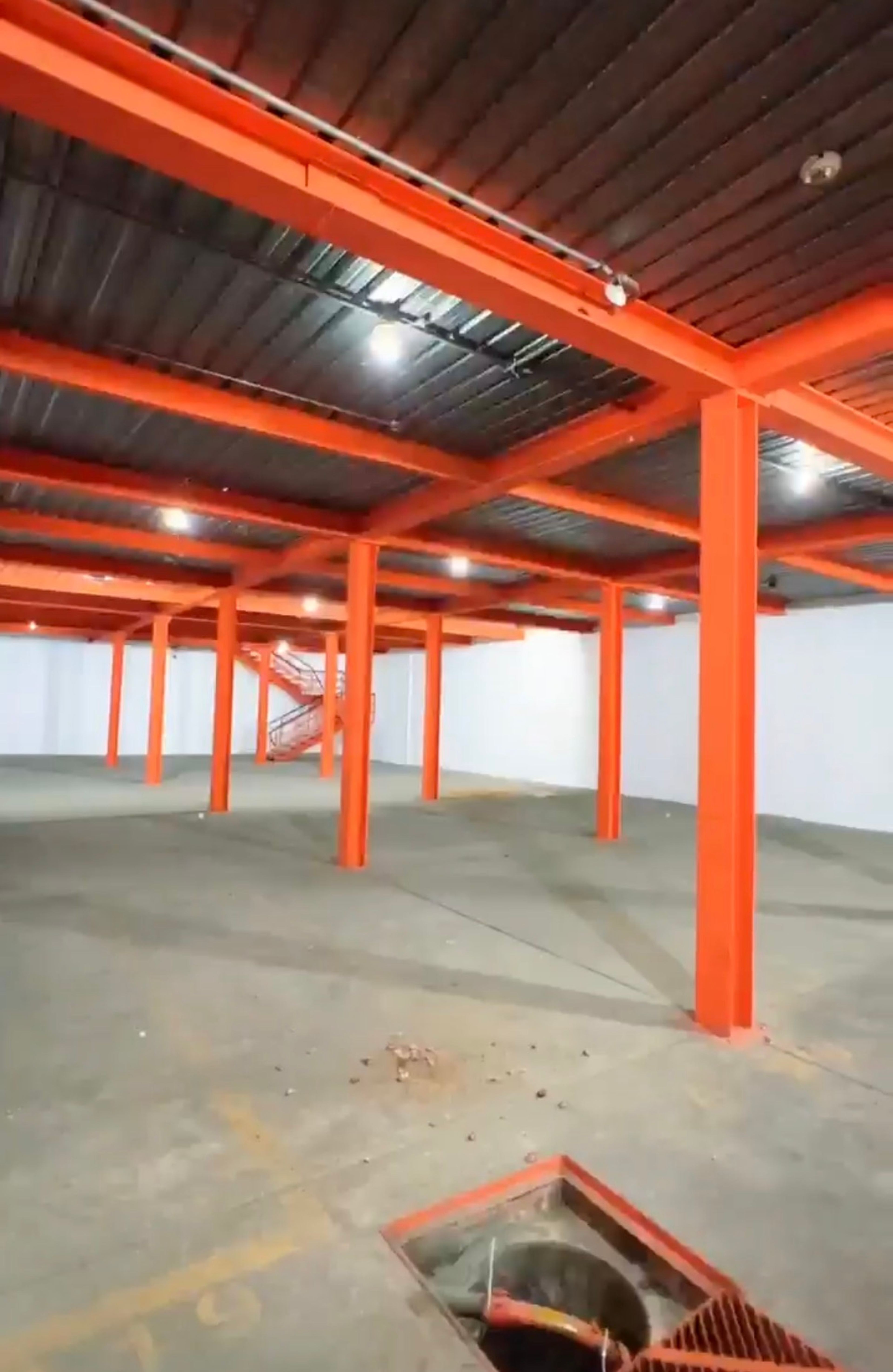 Galpón comercial de 2.263 m² en 3 niveles con transformador propio en La Concordia — foto 5
