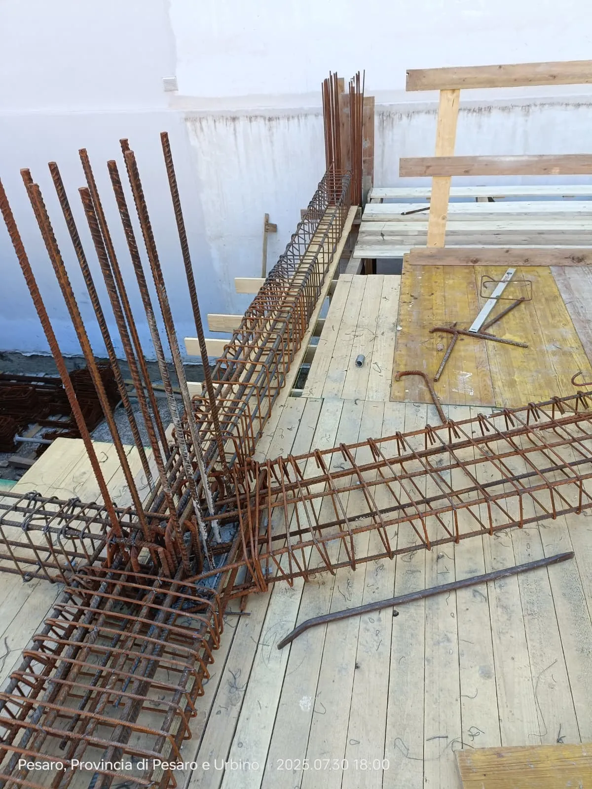 Realizzazione di N.3 alloggi di E.R.P. Nell’aria scoperta annessa al fabbricato di E.R.P. sito in via Mazza32-38