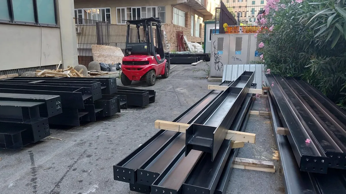 Manutenzione straordinaria sulle strutture edificio "Klee Barabino"