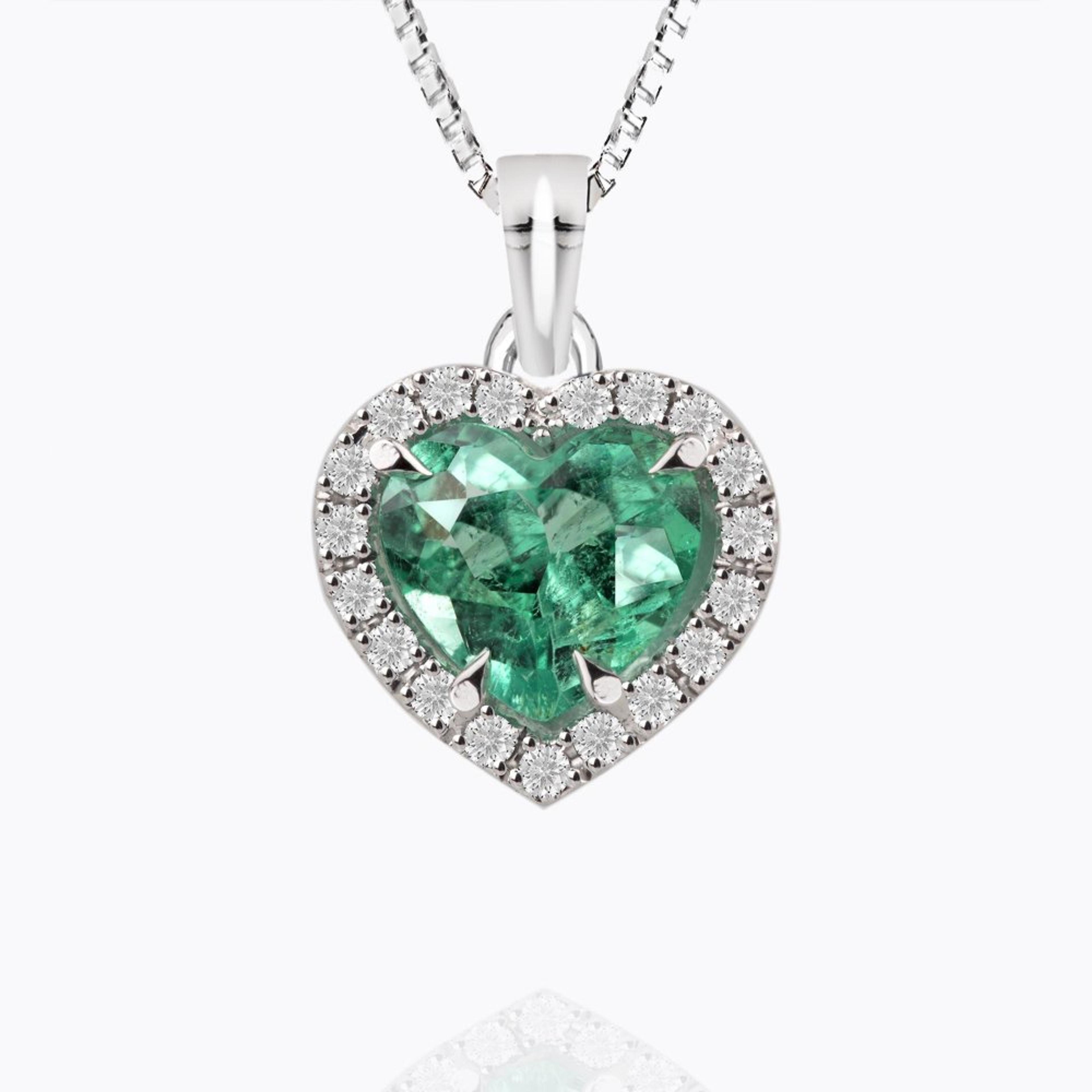 Přívěsek se smaragdem a diamanty 04, diamant, bílé zlato — Zlatnictví Vaněk Kolín