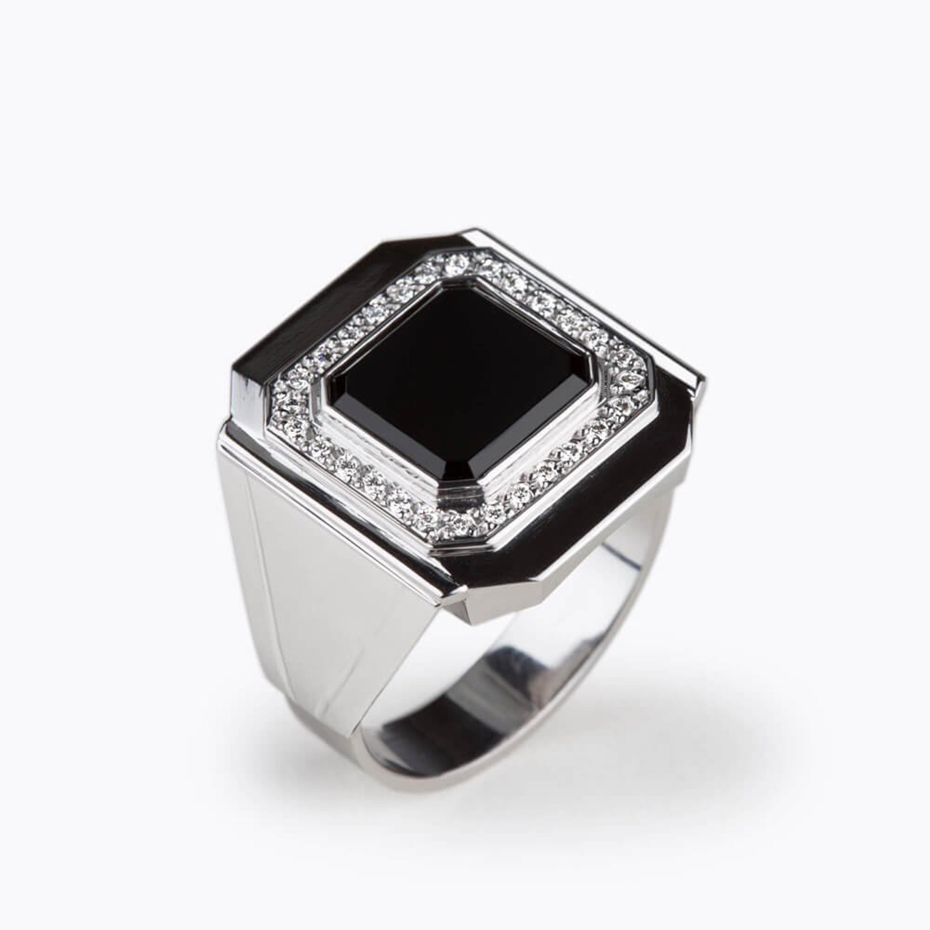 Pánský prsten s chalcedonem 01, diamant, bílé zlato — Zlatnictví Vaněk Kolín
