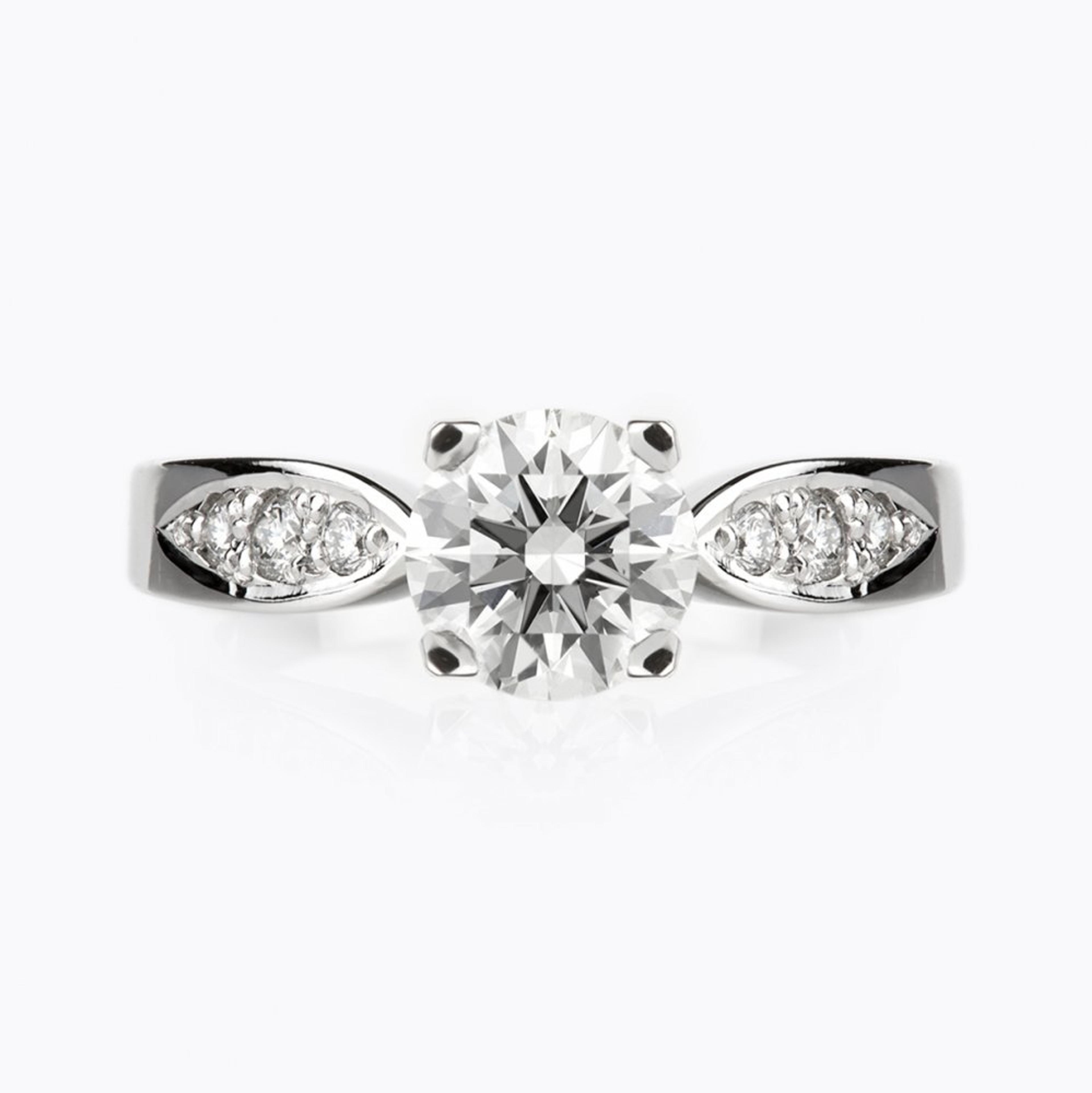 Diamantový prsten 14, diamant, bílé zlato — Zlatnictví Vaněk Kolín