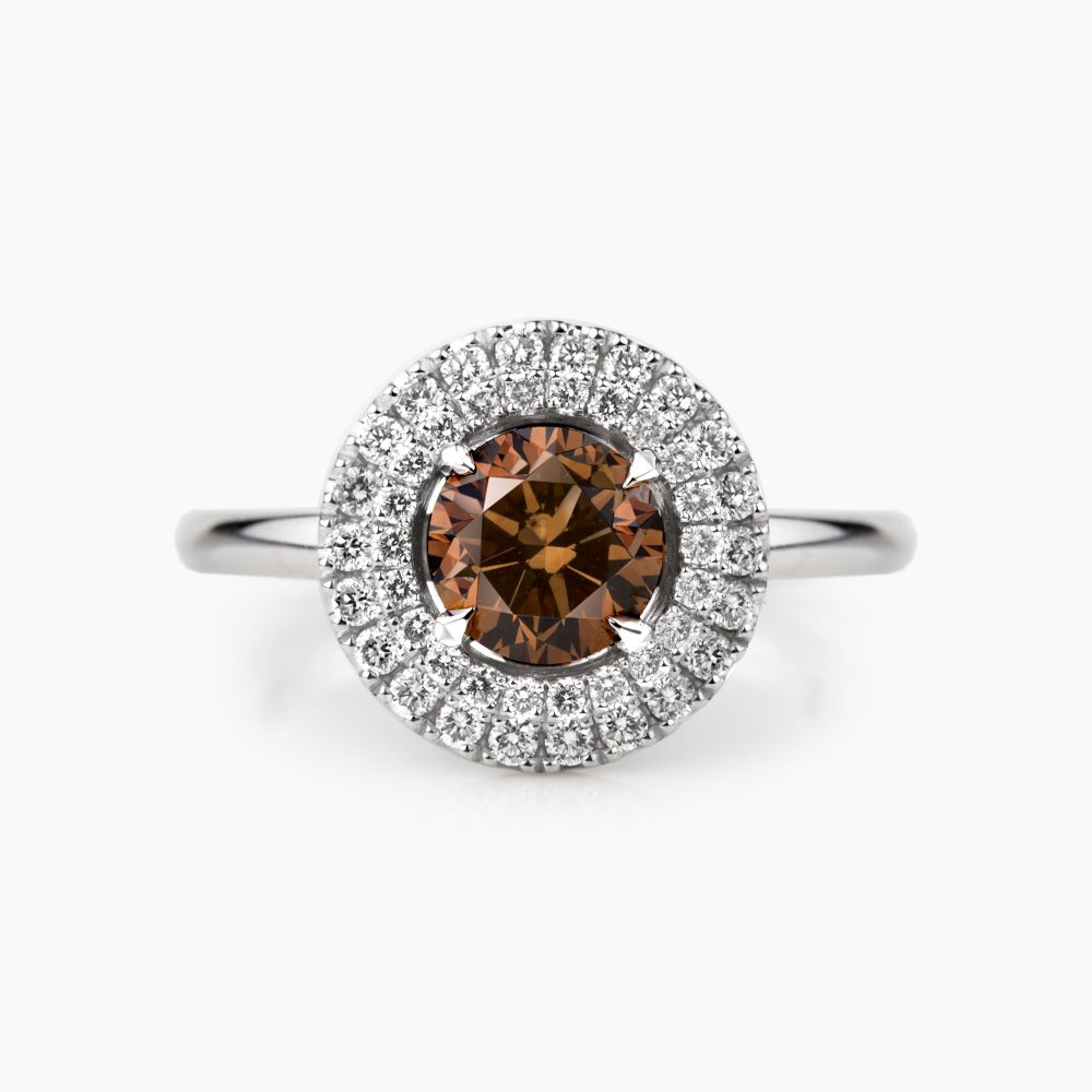 Prsten s hnědým diamantem 02, barevný diamant, bílé zlato — Zlatnictví Vaněk Kolín