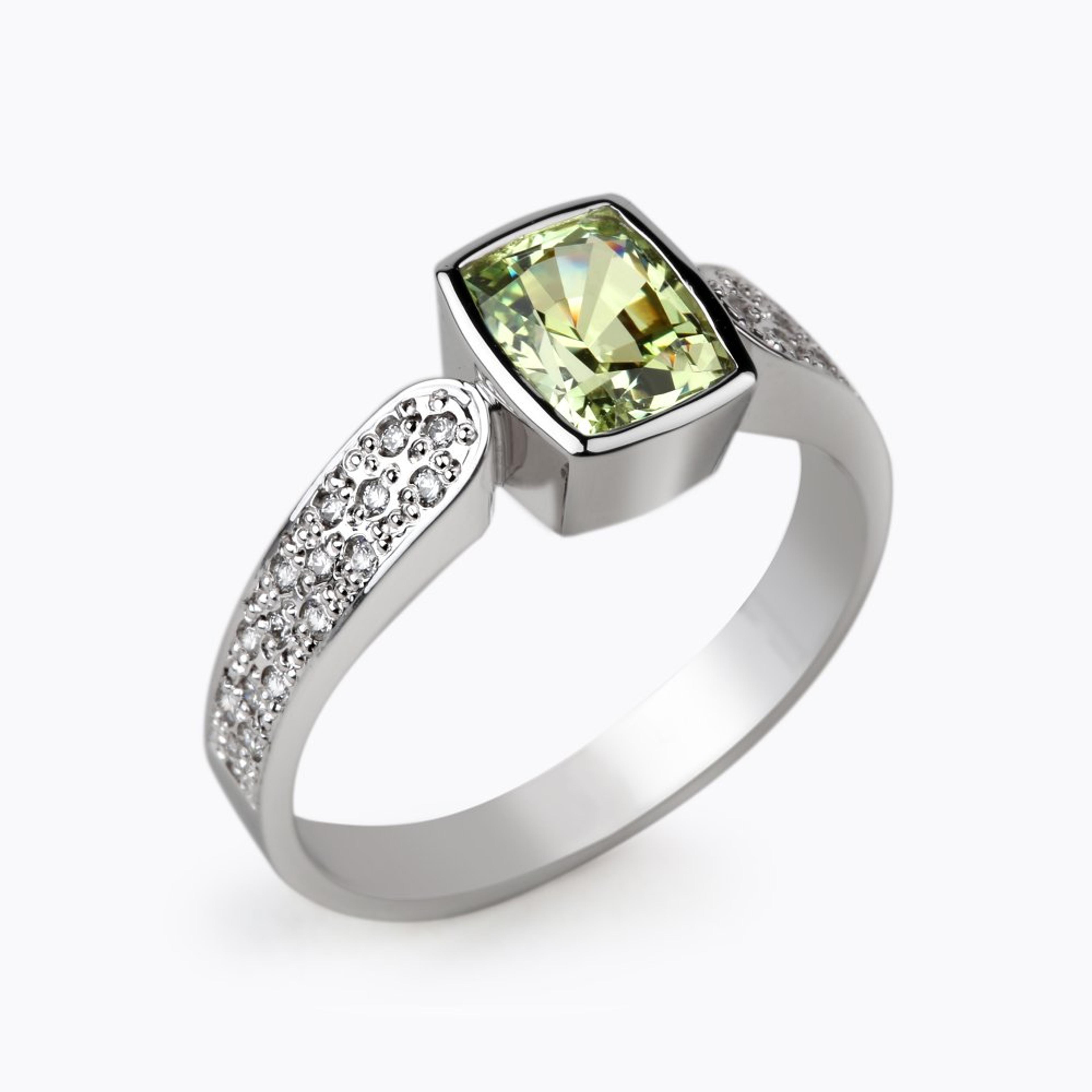 Prsten s chrysoberylem a diamanty 03, diamant, bílé zlato — Zlatnictví Vaněk Kolín