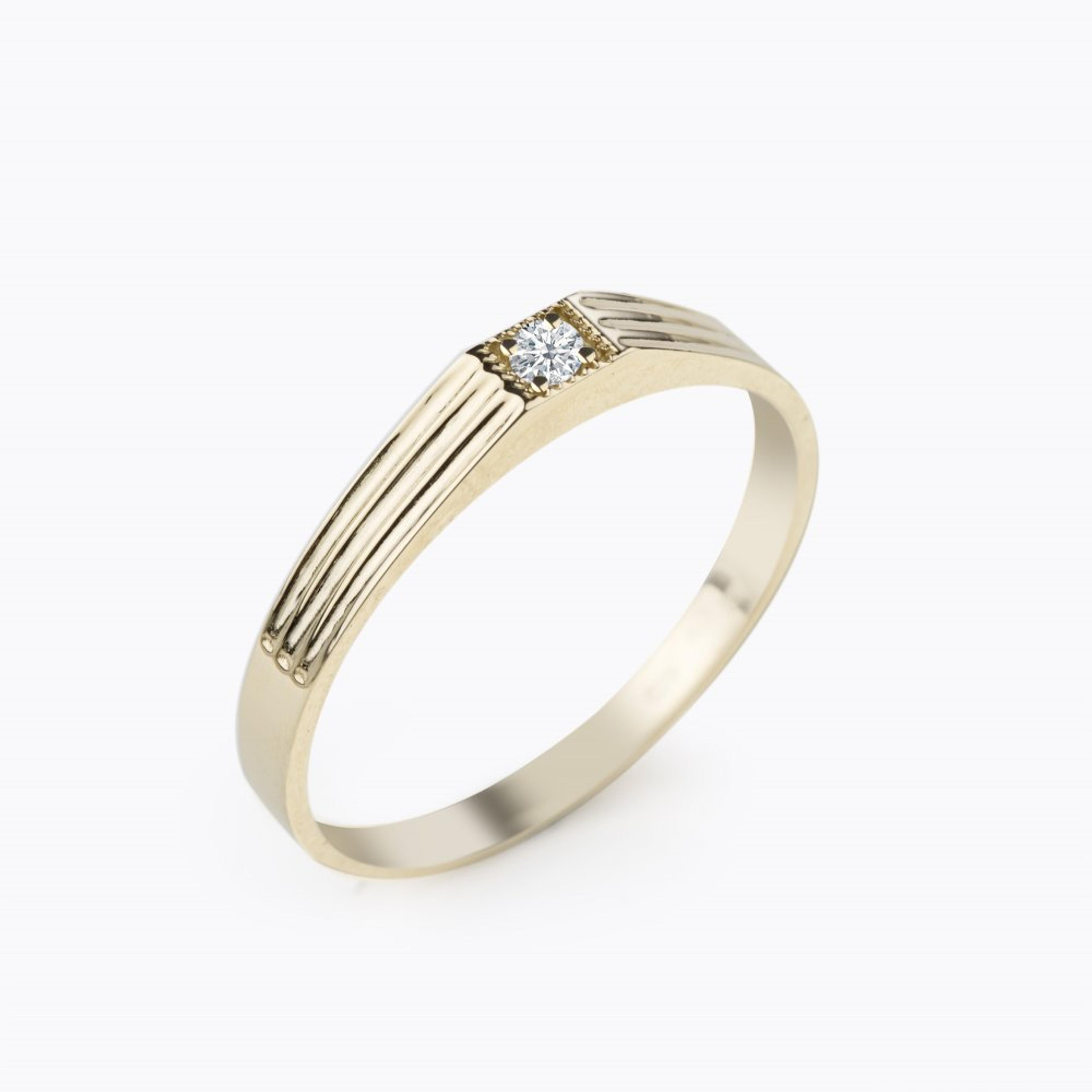 Diamantový prsten 107, diamant, žluté zlato — Zlatnictví Vaněk Kolín