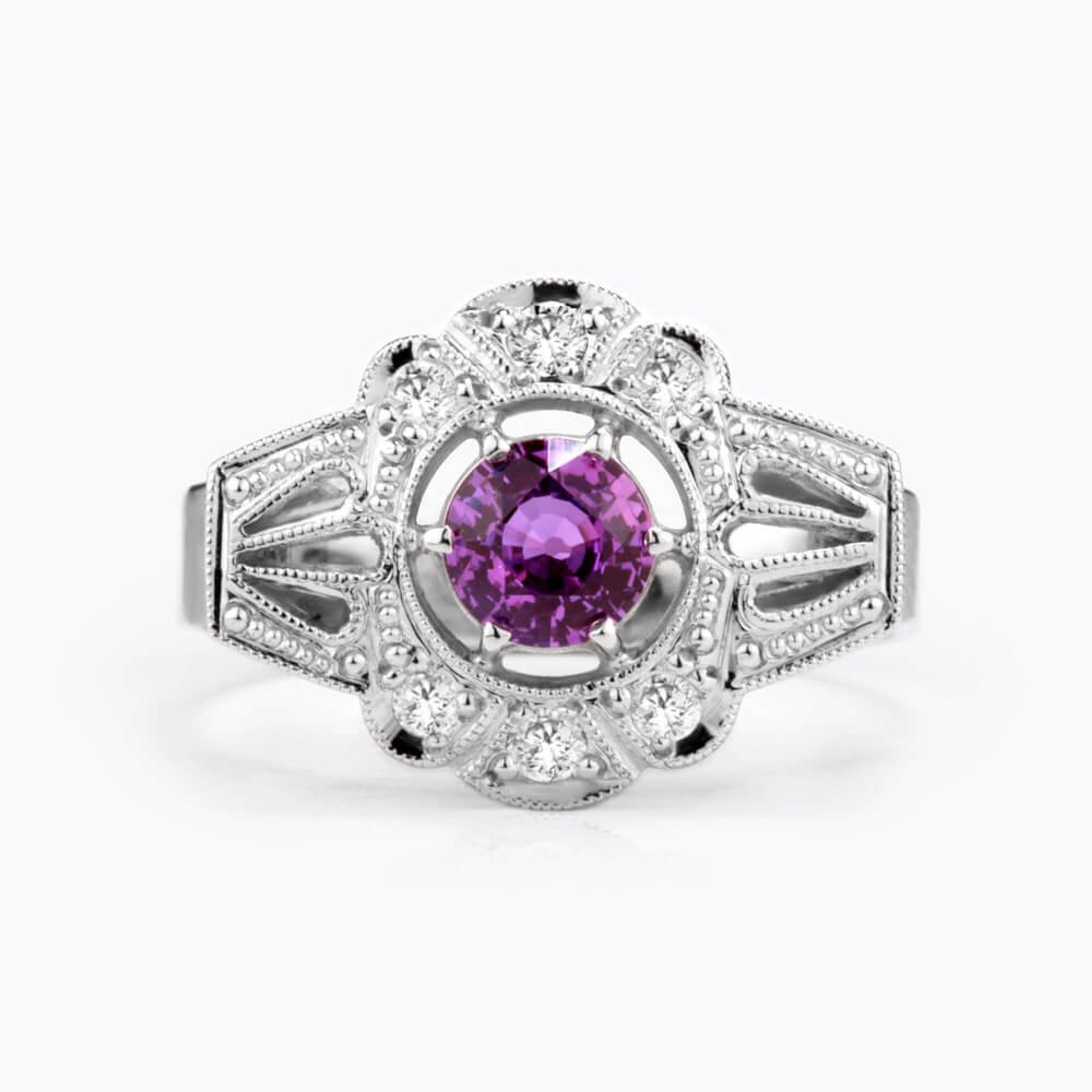 Prsten se safírem a diamanty 04, diamant, bílé zlato — Zlatnictví Vaněk Kolín