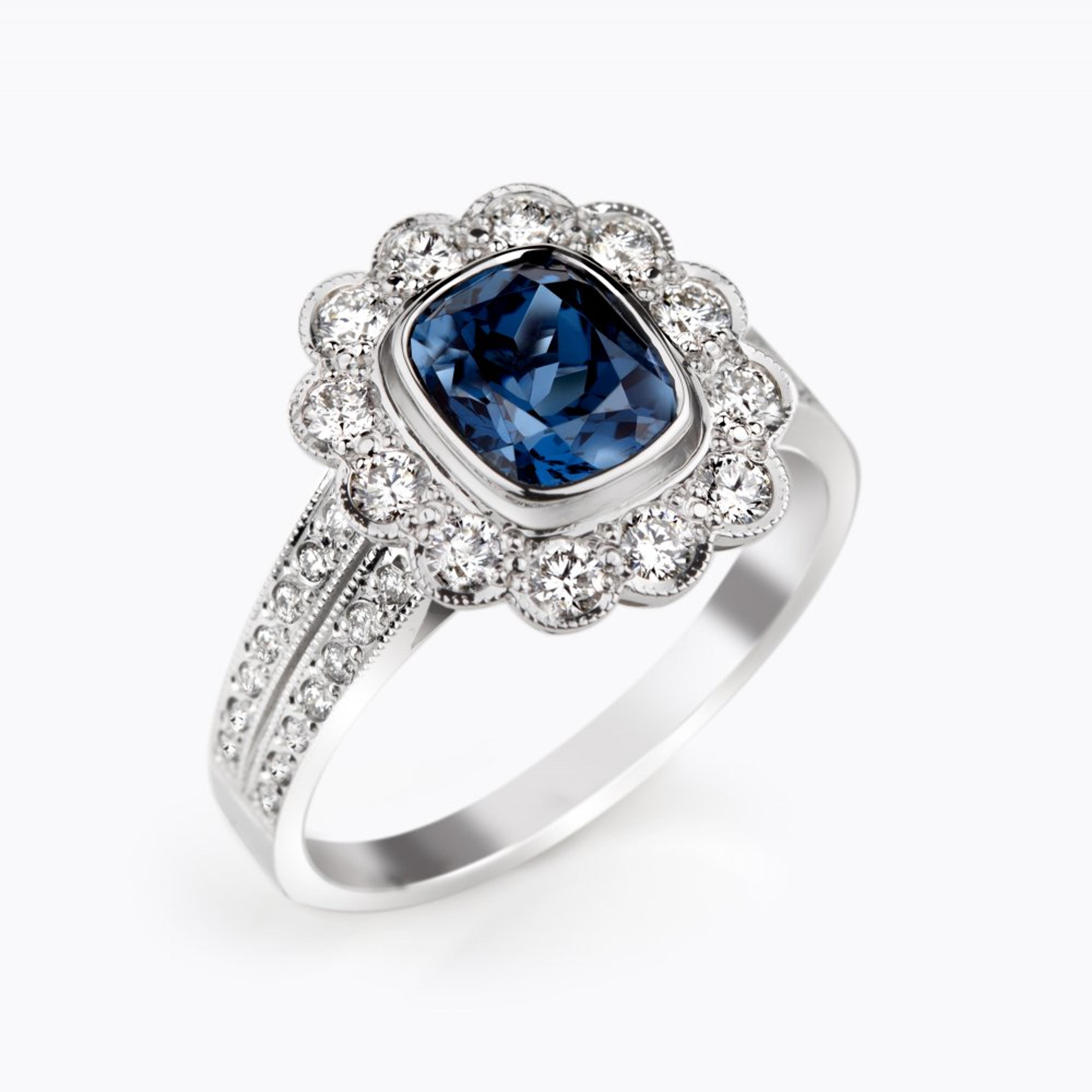 Prsten se spinelem a diamanty 05, diamant, bílé zlato — Zlatnictví Vaněk Kolín