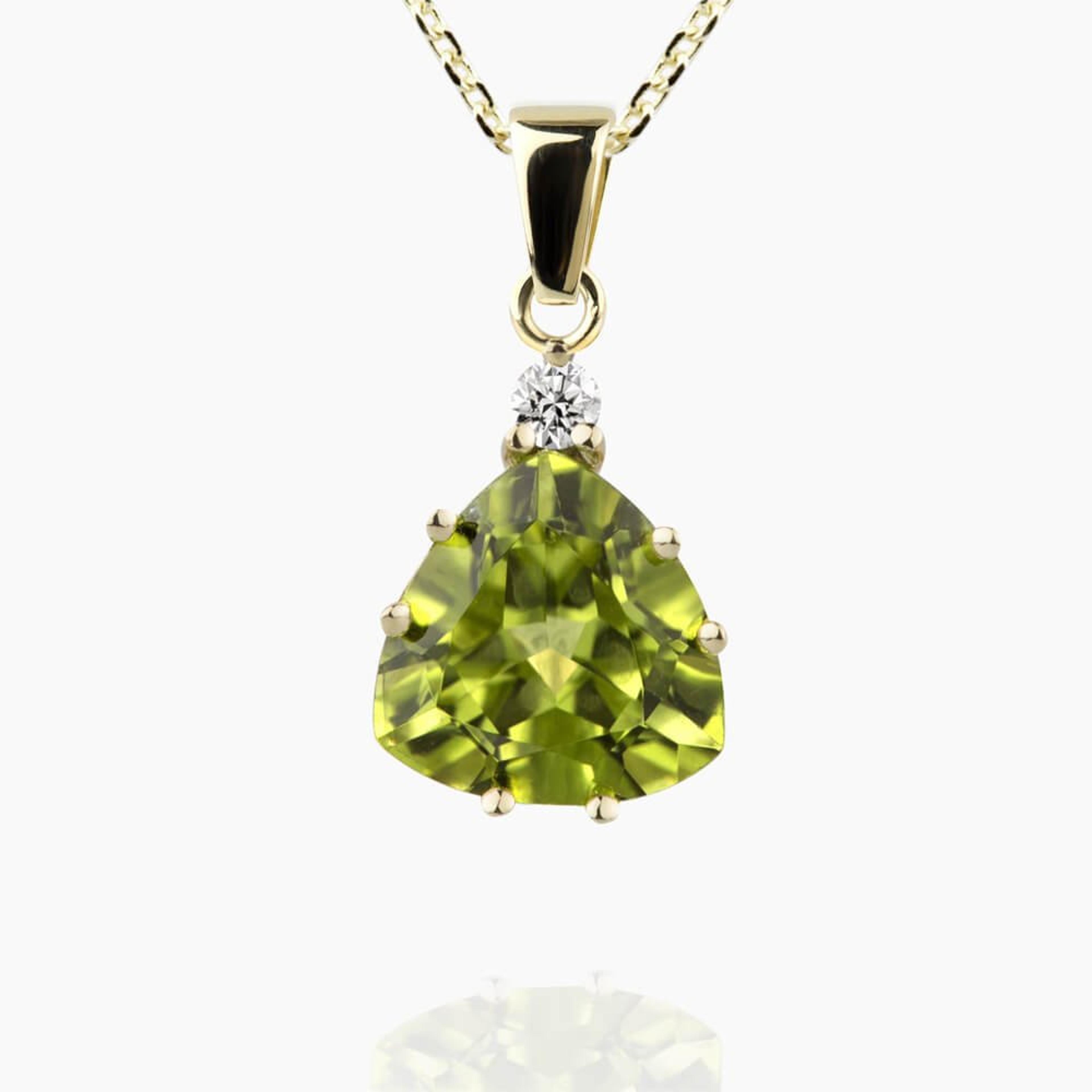 Přívěsek s olivínem a diamantem 03, diamant, žluté zlato — Zlatnictví Vaněk Kolín