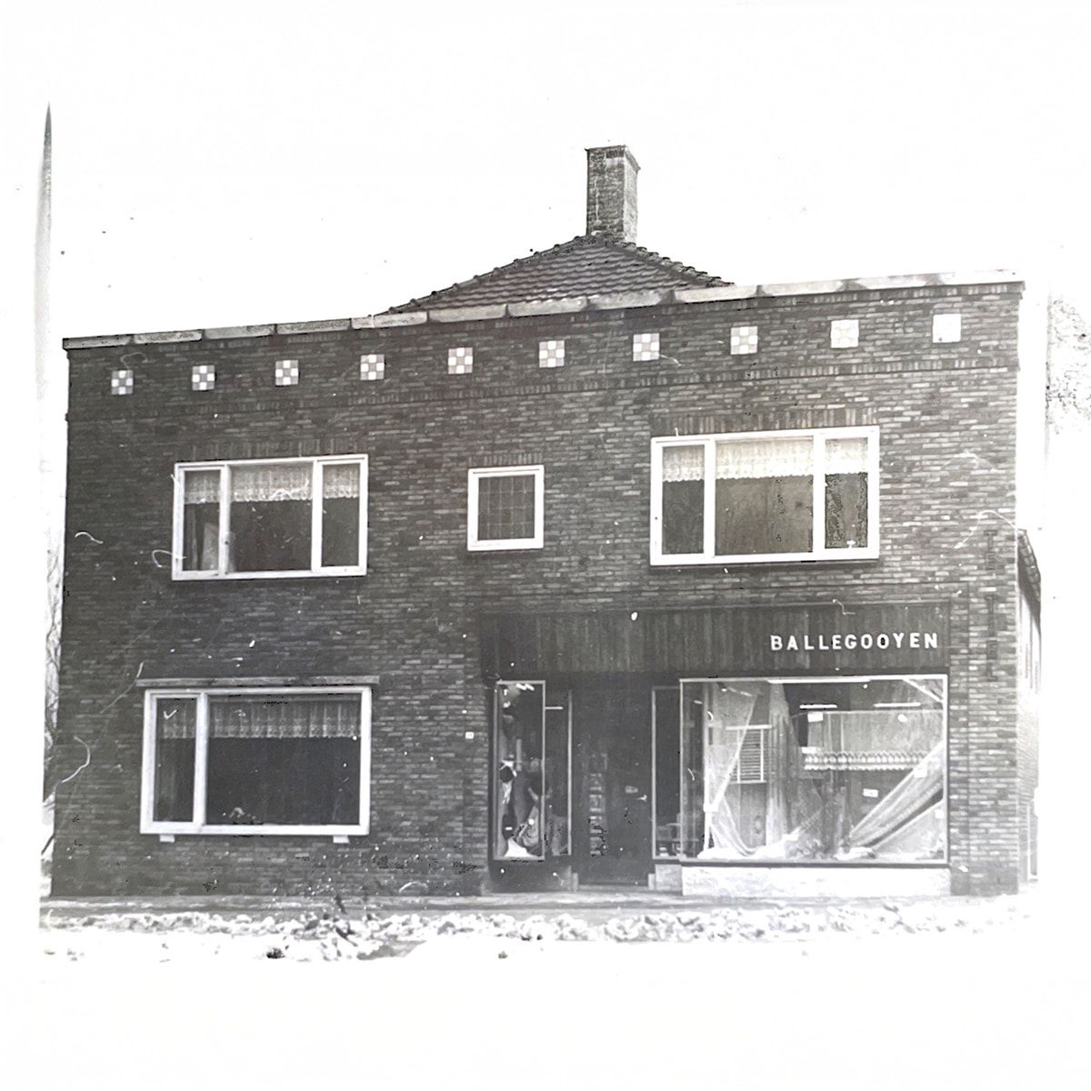 Ballegooyen Modes Dussen 1964
