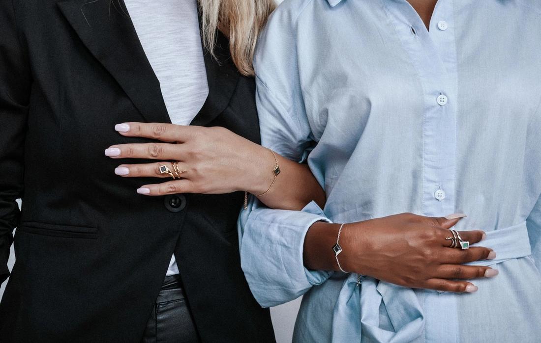 The Quiet Rise of Wearable Faith: How a Tiny Bible Became a Cultural Phenomenon